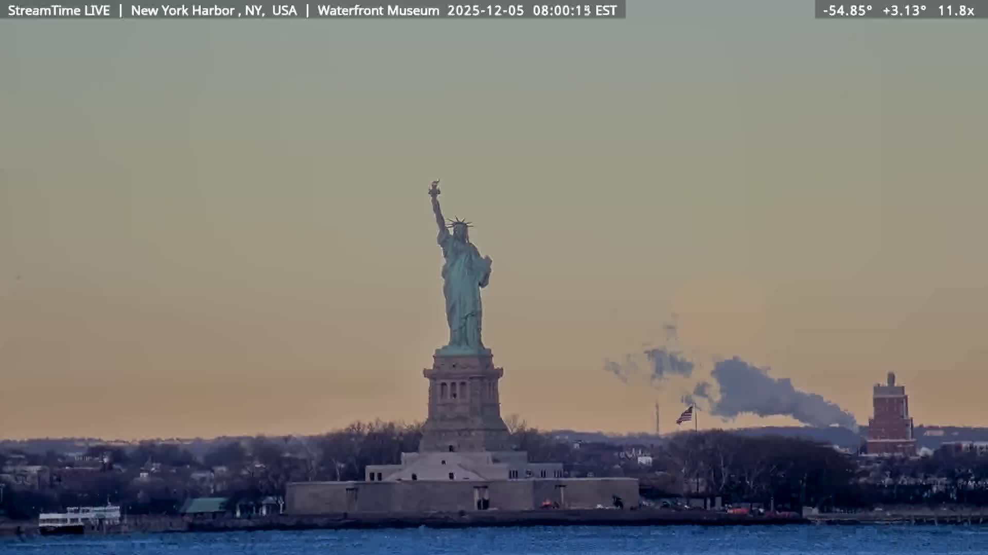 New York City Silhouette& Statue of Liberty View  from New York Bay Live Cam - Brooklyn, New York City, New York, USA