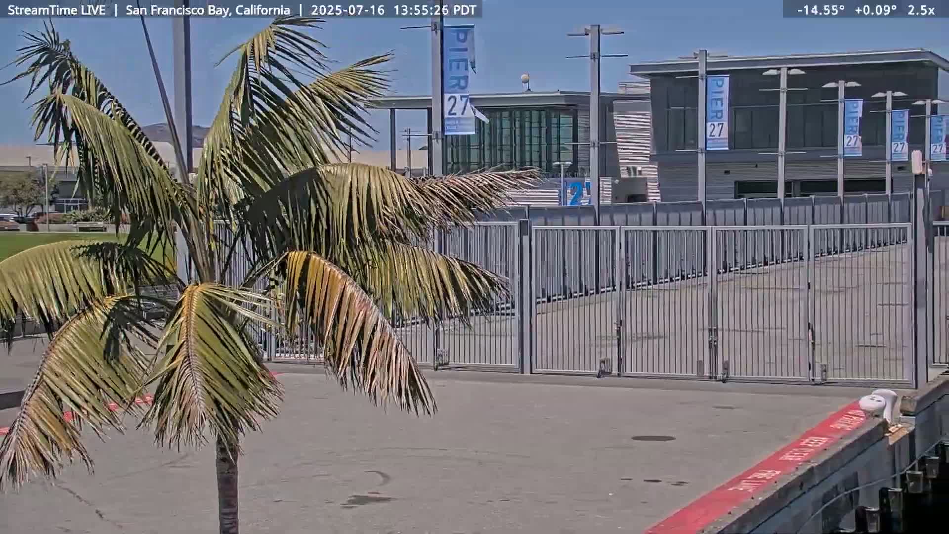 San Francisco City & San Francisco Bay Area (Oakland - Hayward) from Pier 23 Panoramic Live Cam - San Francisco, San Francisco Bay Area, California, USA