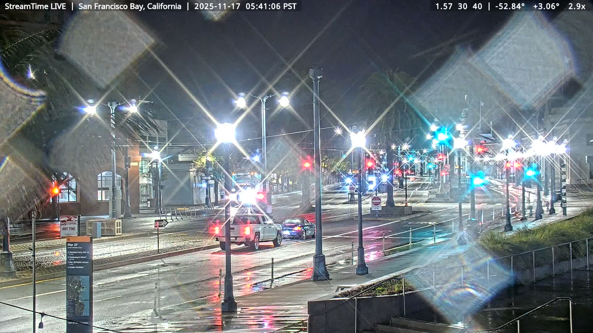 San Francisco City & San Francisco Bay Area (Oakland - Hayward) from Pier 23 Panoramic Live Cam - San Francisco, San Francisco Bay Area, California, USA