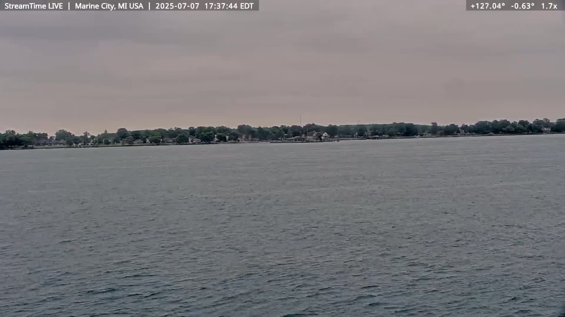 USA - Canada Border, Marine City Coast & St Clair River Live Cam - Marine City, St. Clair, Michigan, USA