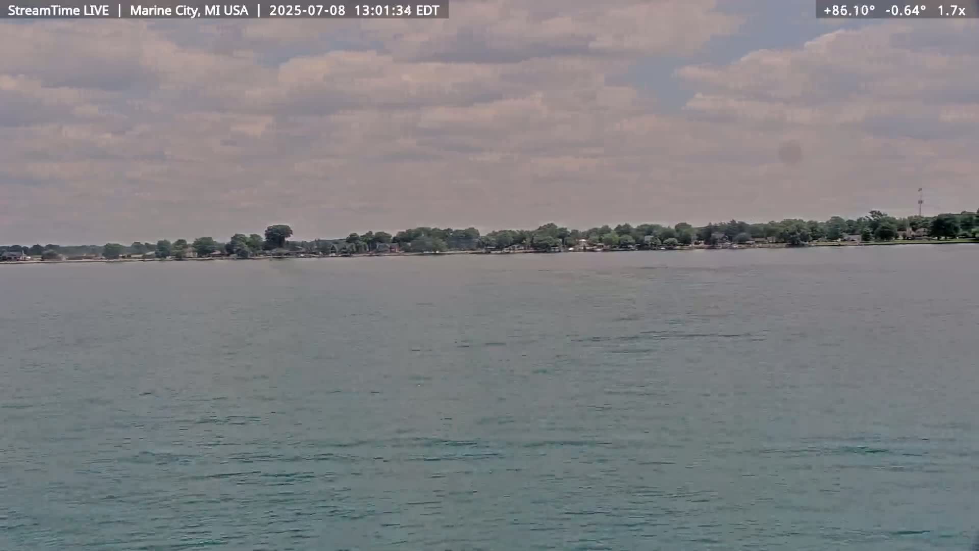 USA - Canada Border, Marine City Coast & St Clair River Live Cam - Marine City, St. Clair, Michigan, USA