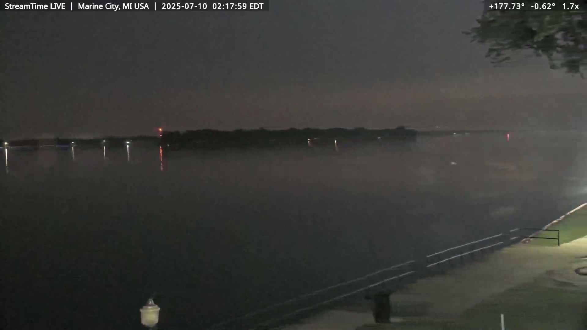 USA - Canada Border, Marine City Coast & St Clair River Live Cam - Marine City, St. Clair, Michigan, USA
