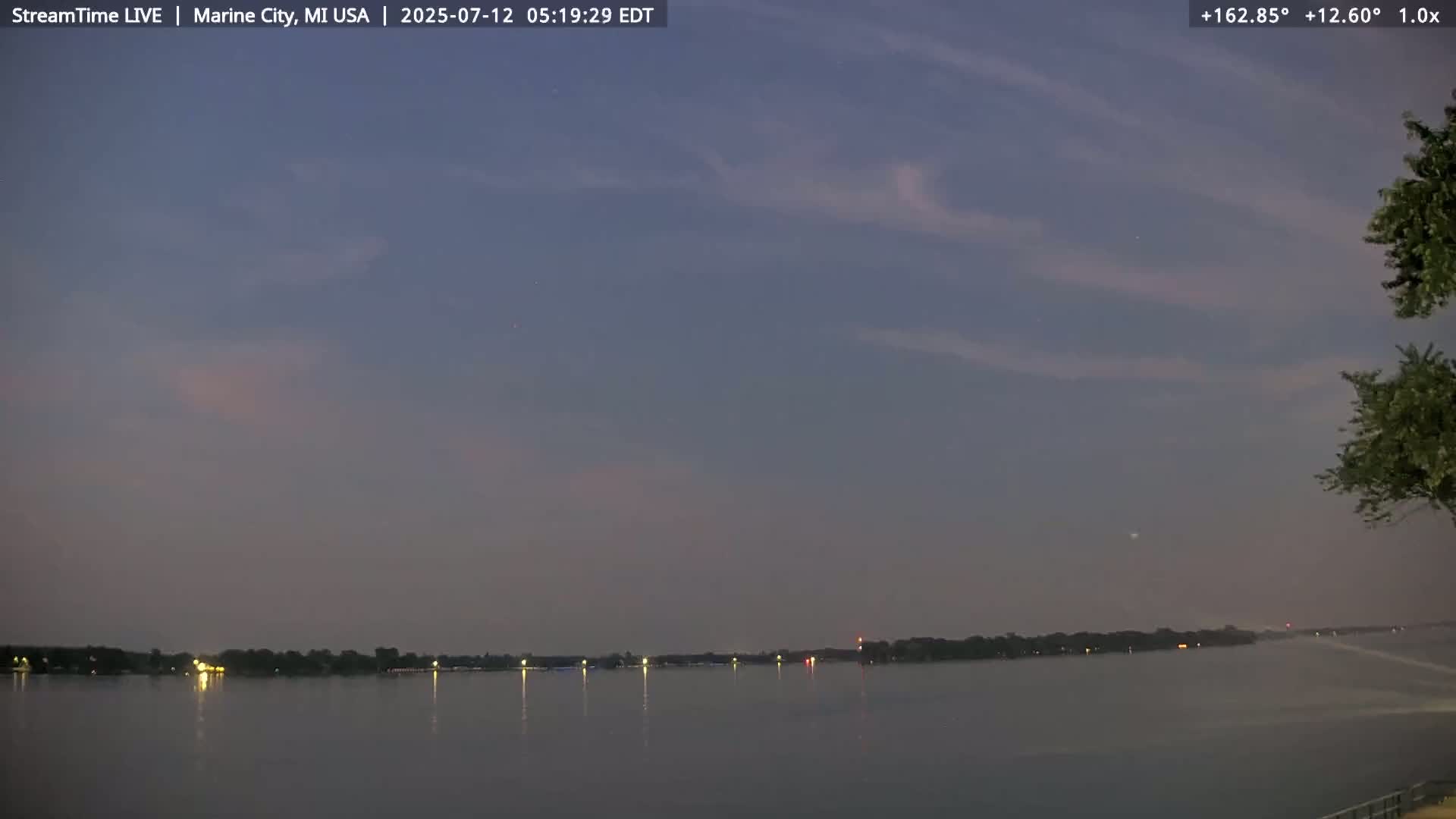 USA - Canada Border, Marine City Coast & St Clair River Live Cam - Marine City, St. Clair, Michigan, USA