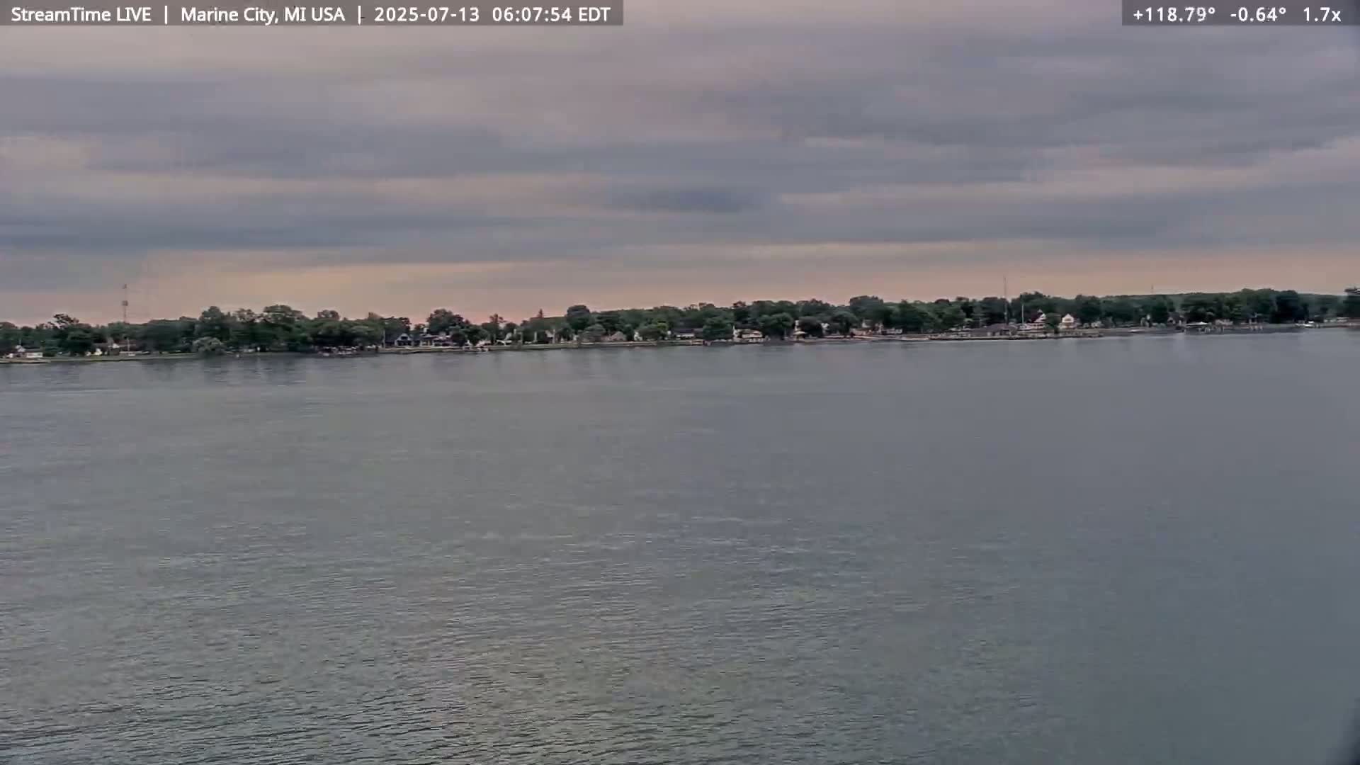 USA - Canada Border, Marine City Coast & St Clair River Live Cam - Marine City, St. Clair, Michigan, USA