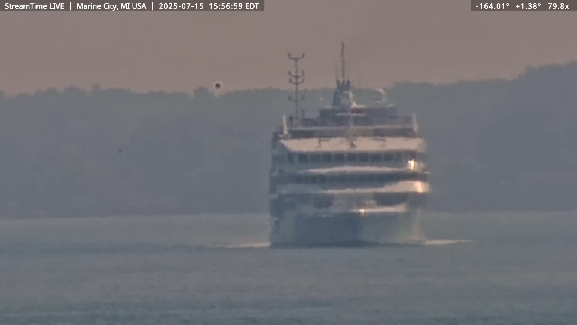 USA - Canada Border, Marine City Coast & St Clair River Live Cam - Marine City, St. Clair, Michigan, USA