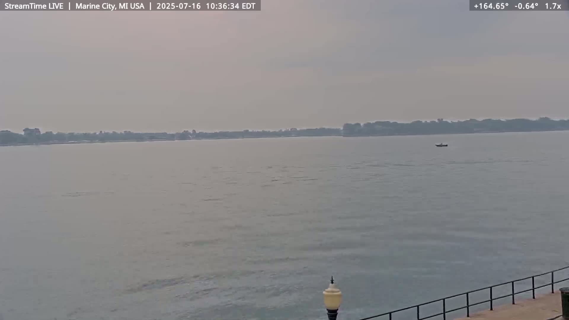 USA - Canada Border, Marine City Coast & St Clair River Live Cam - Marine City, St. Clair, Michigan, USA