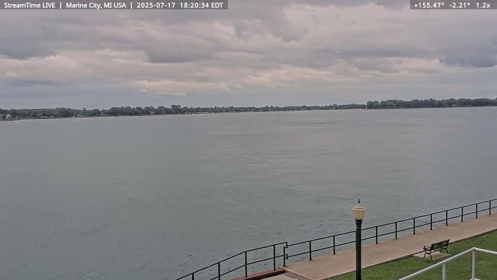 USA - Canada Border, Marine City Coast & St Clair River Live Cam - Marine City, St. Clair, Michigan, USA