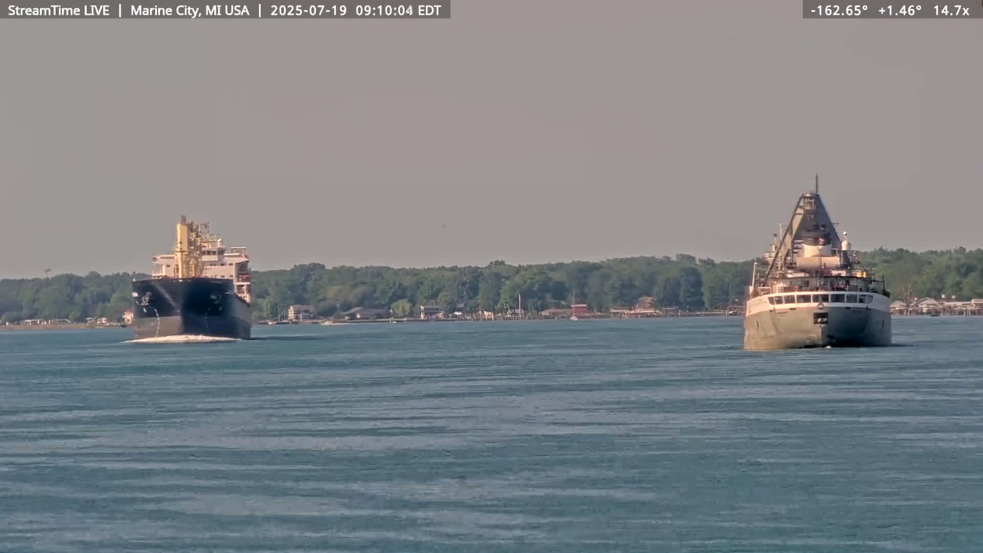 USA - Canada Border, Marine City Coast & St Clair River Live Cam - Marine City, St. Clair, Michigan, USA