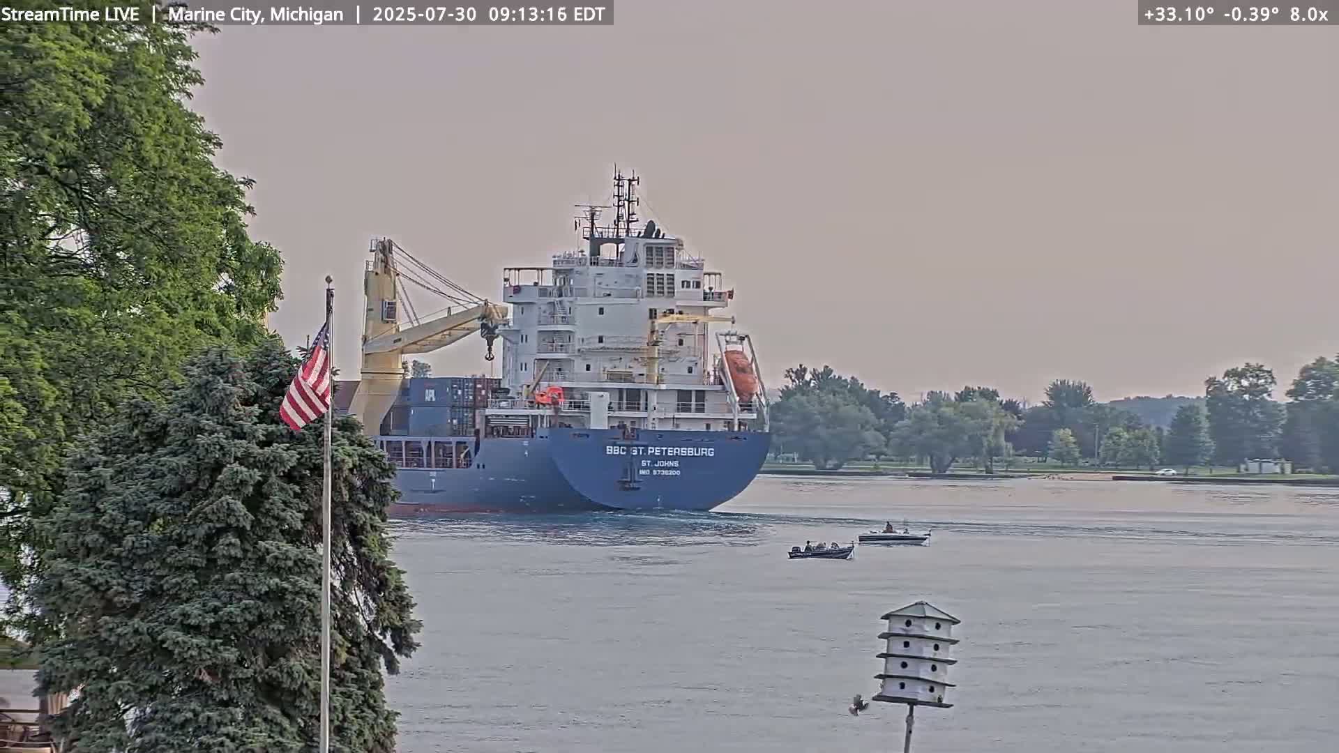 USA - Canada Border, Marine City Coast & St Clair River Live Cam - Marine City, St. Clair, Michigan, USA