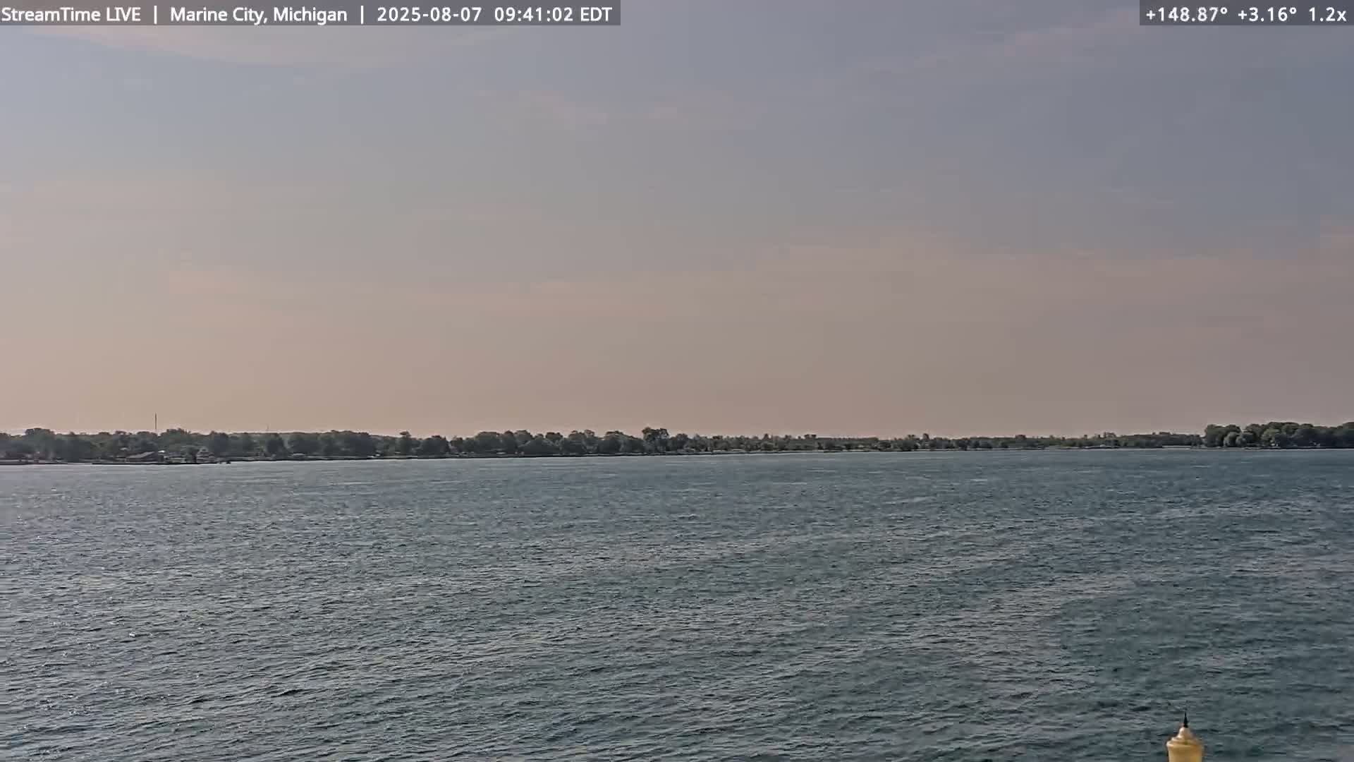 USA - Canada Border, Marine City Coast & St Clair River Live Cam - Marine City, St. Clair, Michigan, USA