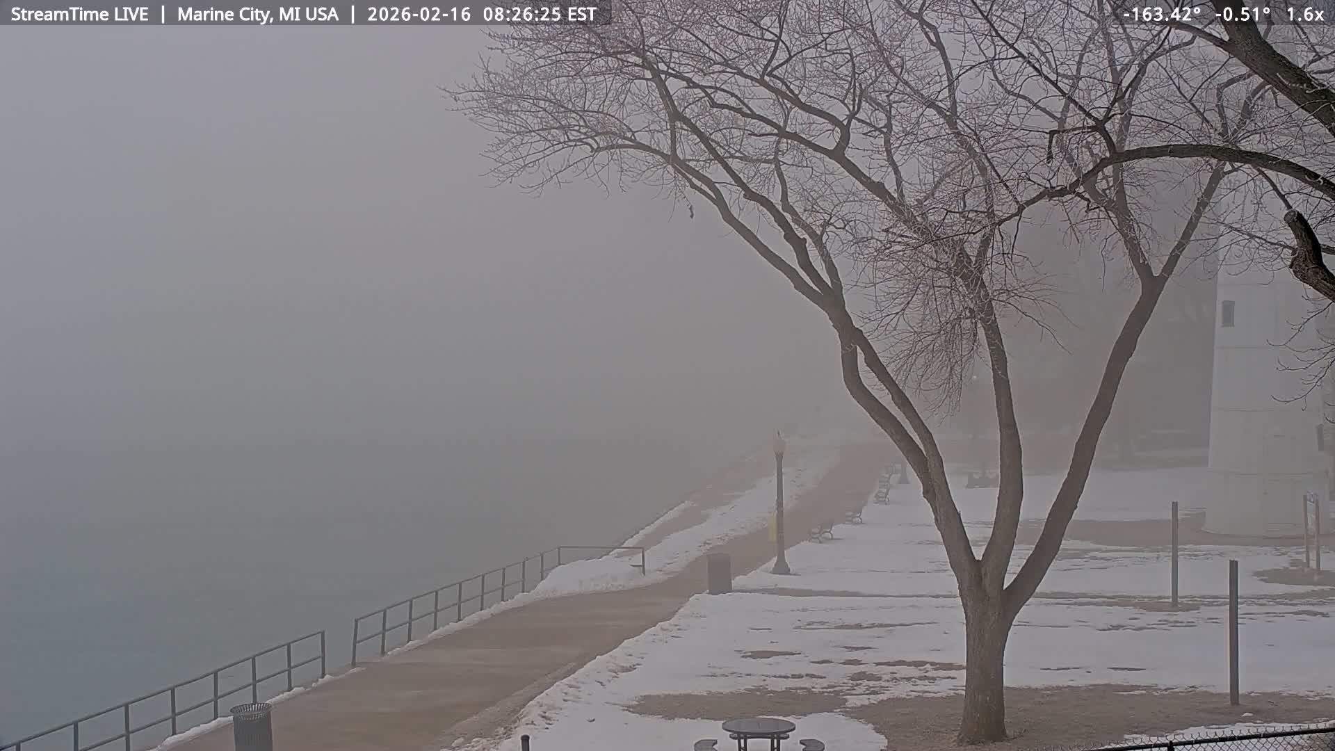 USA - Canada Border, Marine City Coast & St Clair River Live Cam - Marine City, St. Clair, Michigan, USA
