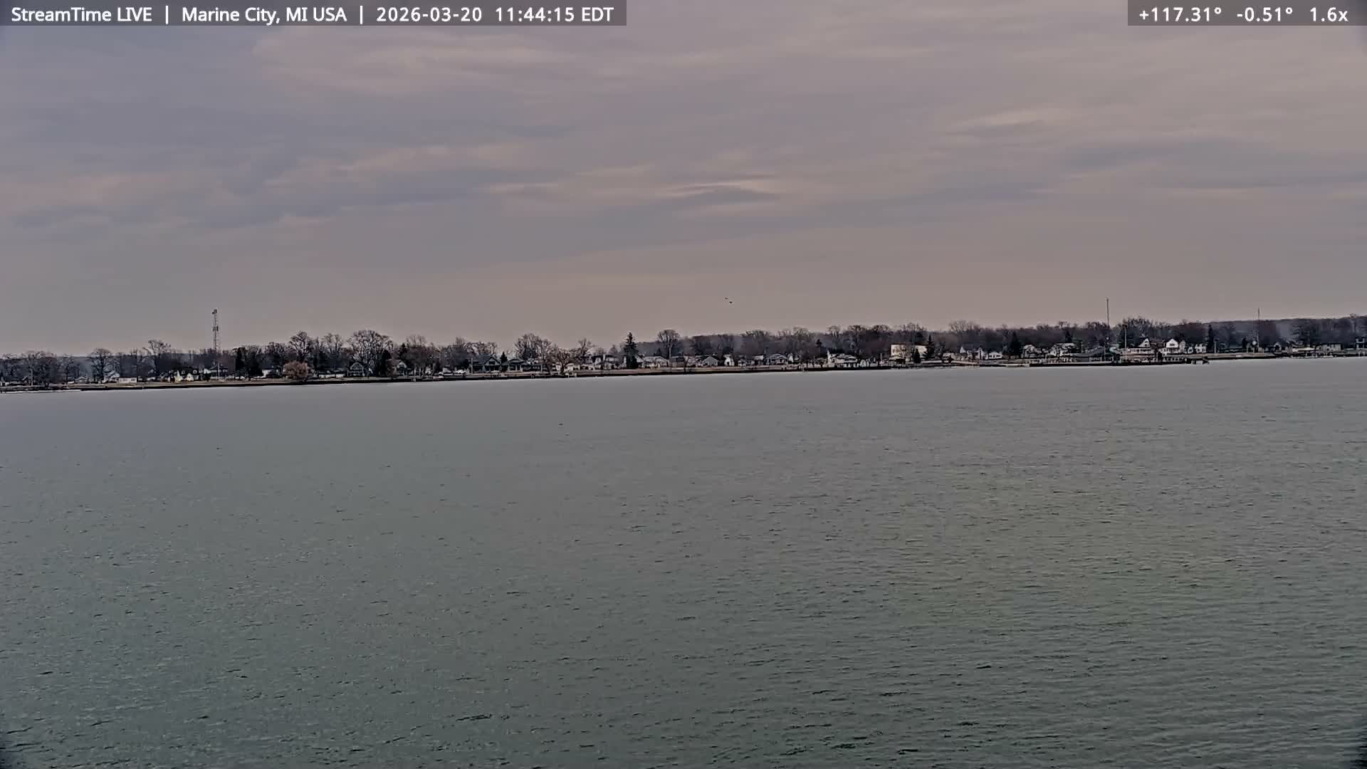 USA - Canada Border, Marine City Coast & St Clair River Live Cam - Marine City, St. Clair, Michigan, USA