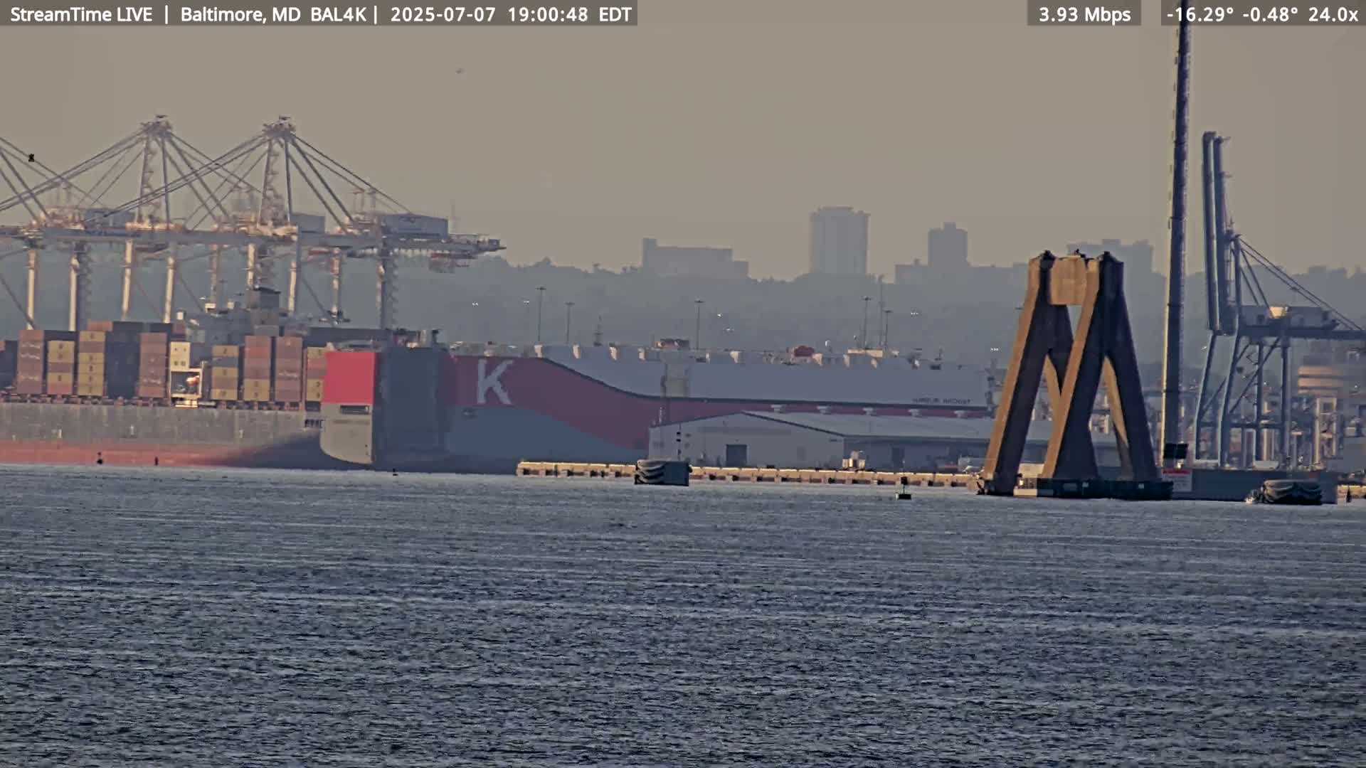 Port of Baltimore, Francis Scott Key Bridge, & Dundalk Marine Terminal & Patapsco River View from Fort Smallwood Park Live Cam - Pasadena, Anne Arundel, Maryland, USA
