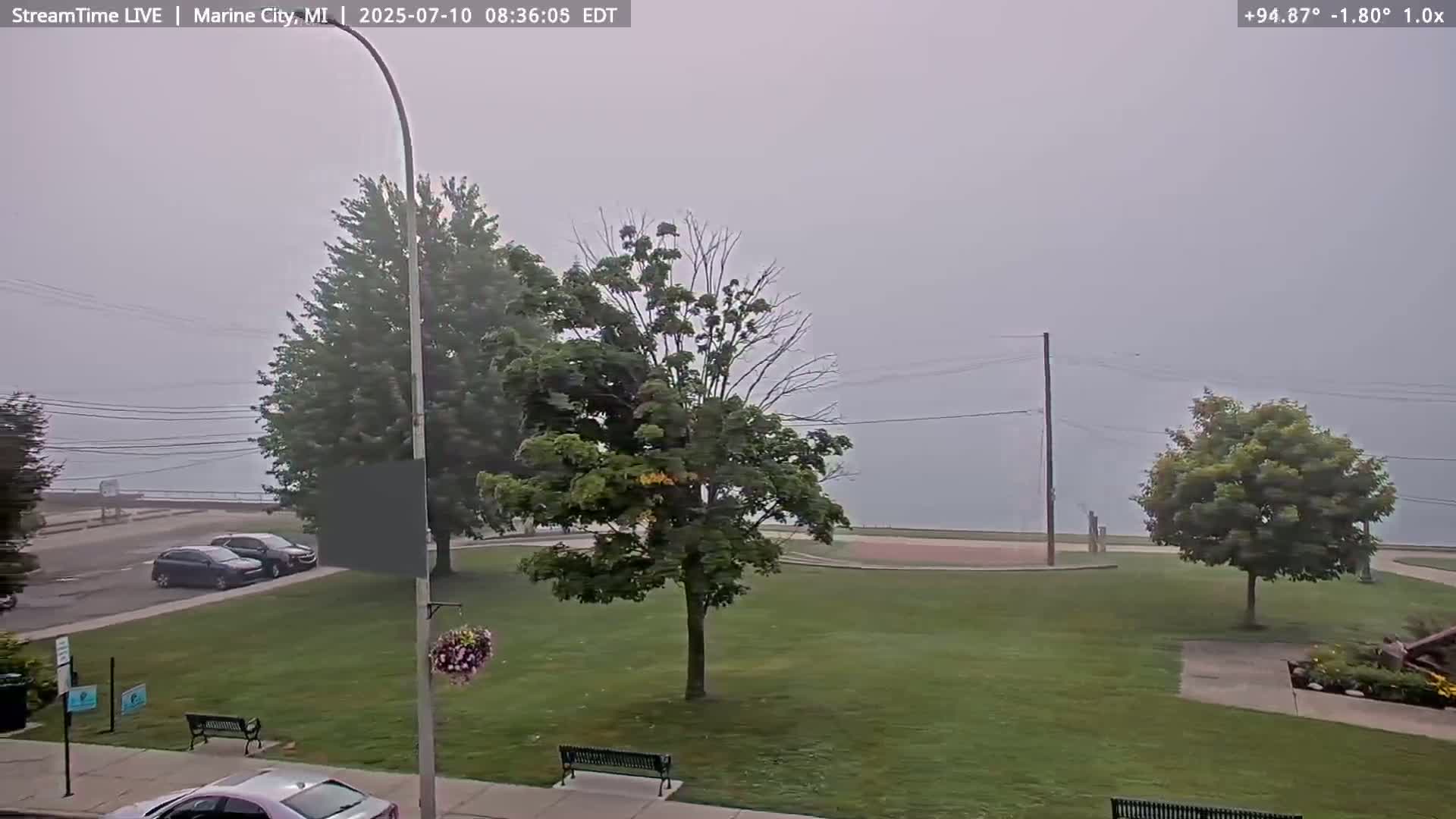 USA - Canada Border, Marine City Village & St Clair River Live Cam - Marine City, St. Clair, Michigan, USA