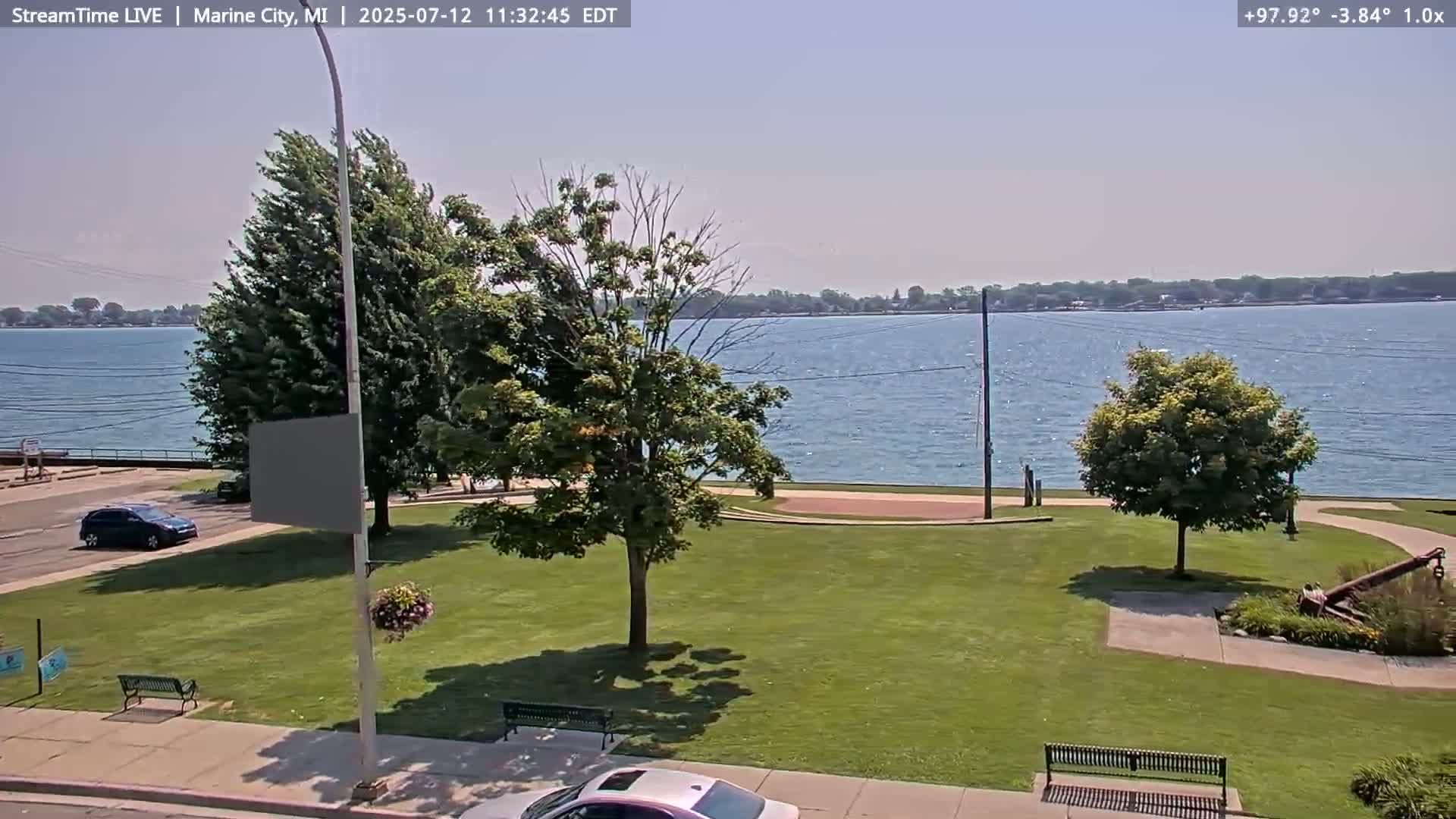 USA - Canada Border, Marine City Village & St Clair River Live Cam - Marine City, St. Clair, Michigan, USA