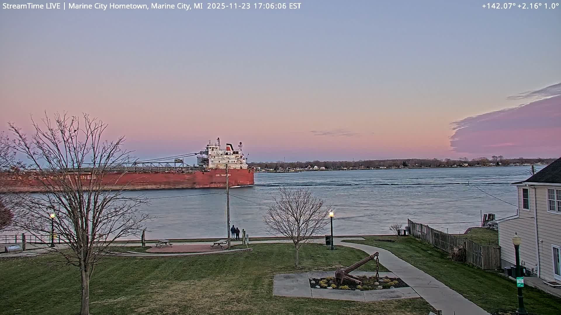 USA - Canada Border, Marine City Village & St Clair River Live Cam - Marine City, St. Clair, Michigan, USA