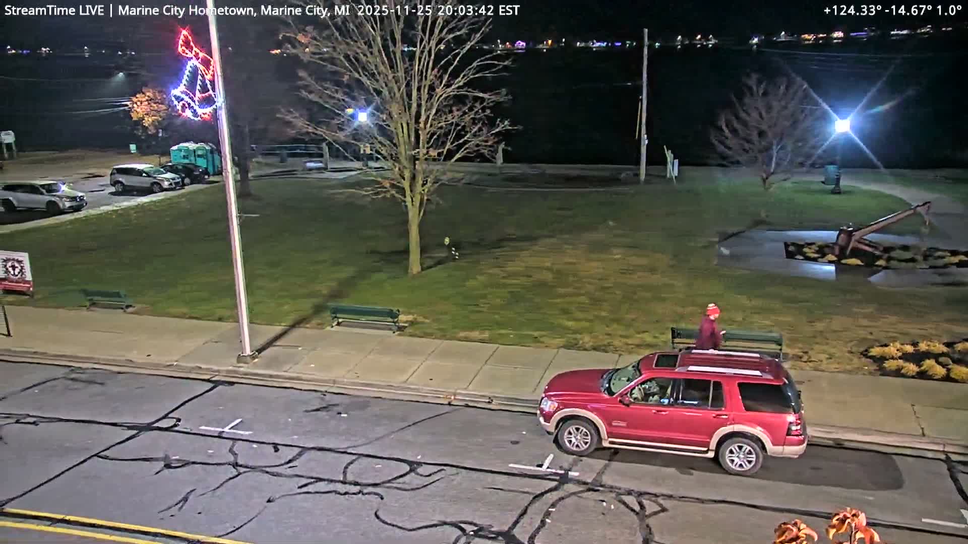 USA - Canada Border, Marine City Village & St Clair River Live Cam - Marine City, St. Clair, Michigan, USA