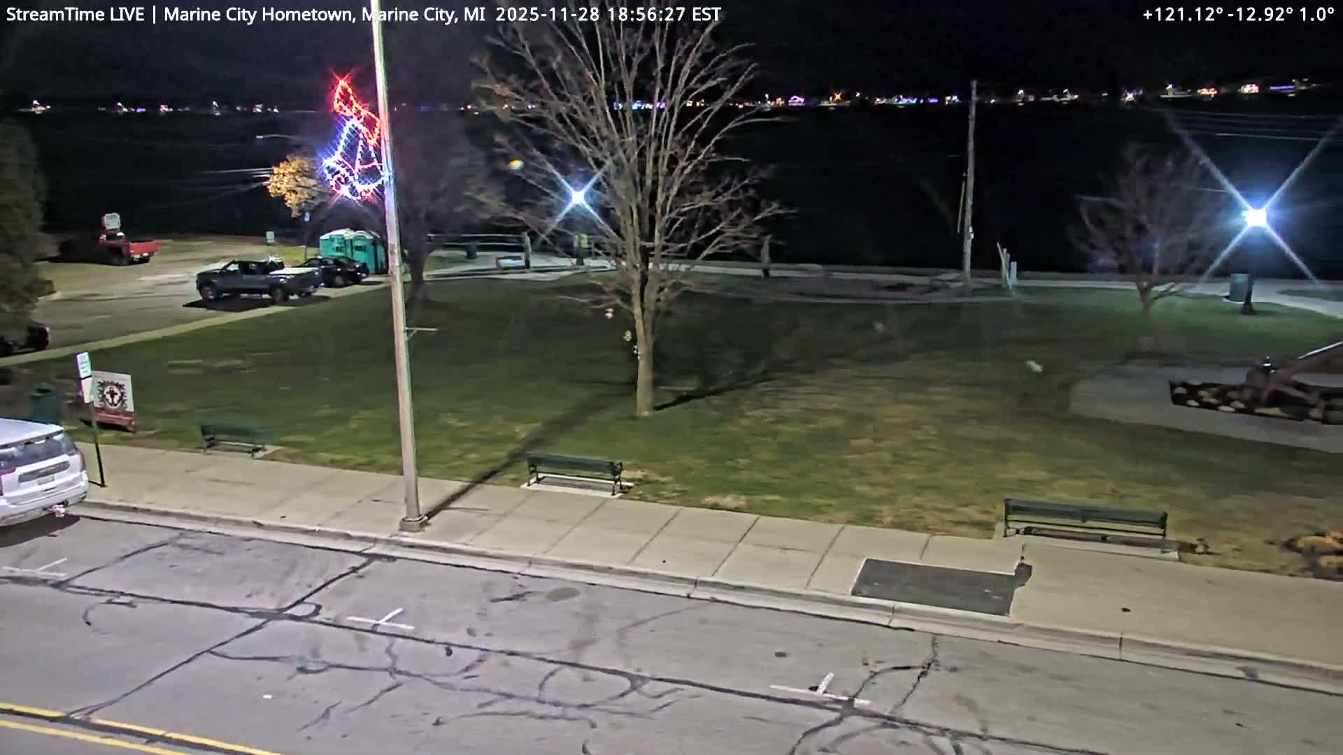 USA - Canada Border, Marine City Village & St Clair River Live Cam - Marine City, St. Clair, Michigan, USA