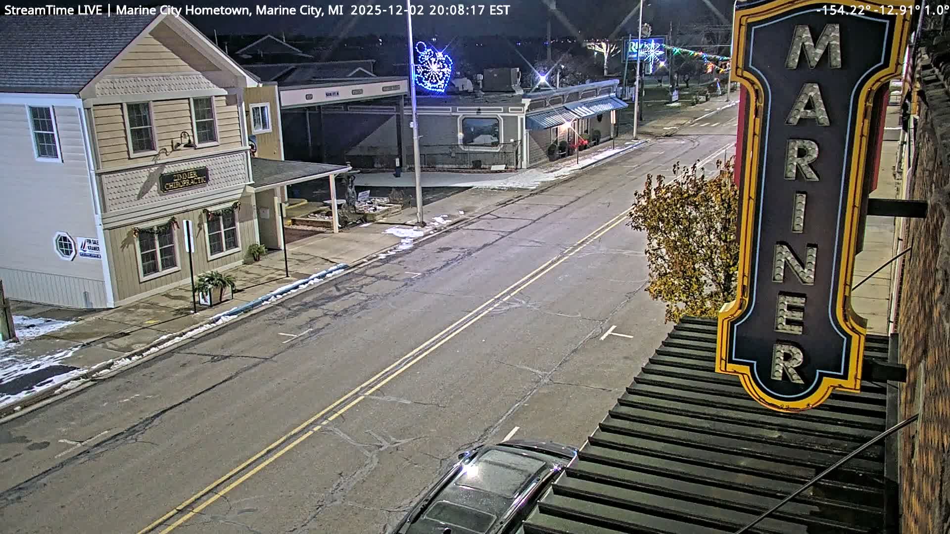 USA - Canada Border, Marine City Village & St Clair River Live Cam - Marine City, St. Clair, Michigan, USA