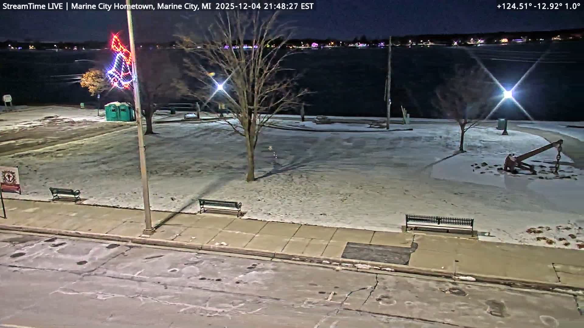 USA - Canada Border, Marine City Village & St Clair River Live Cam - Marine City, St. Clair, Michigan, USA