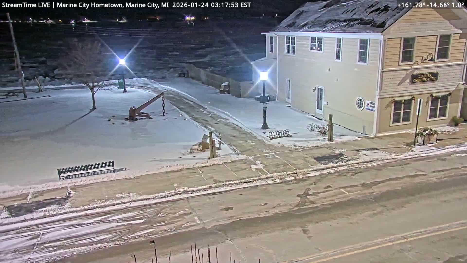 USA - Canada Border, Marine City Village & St Clair River Live Cam - Marine City, St. Clair, Michigan, USA