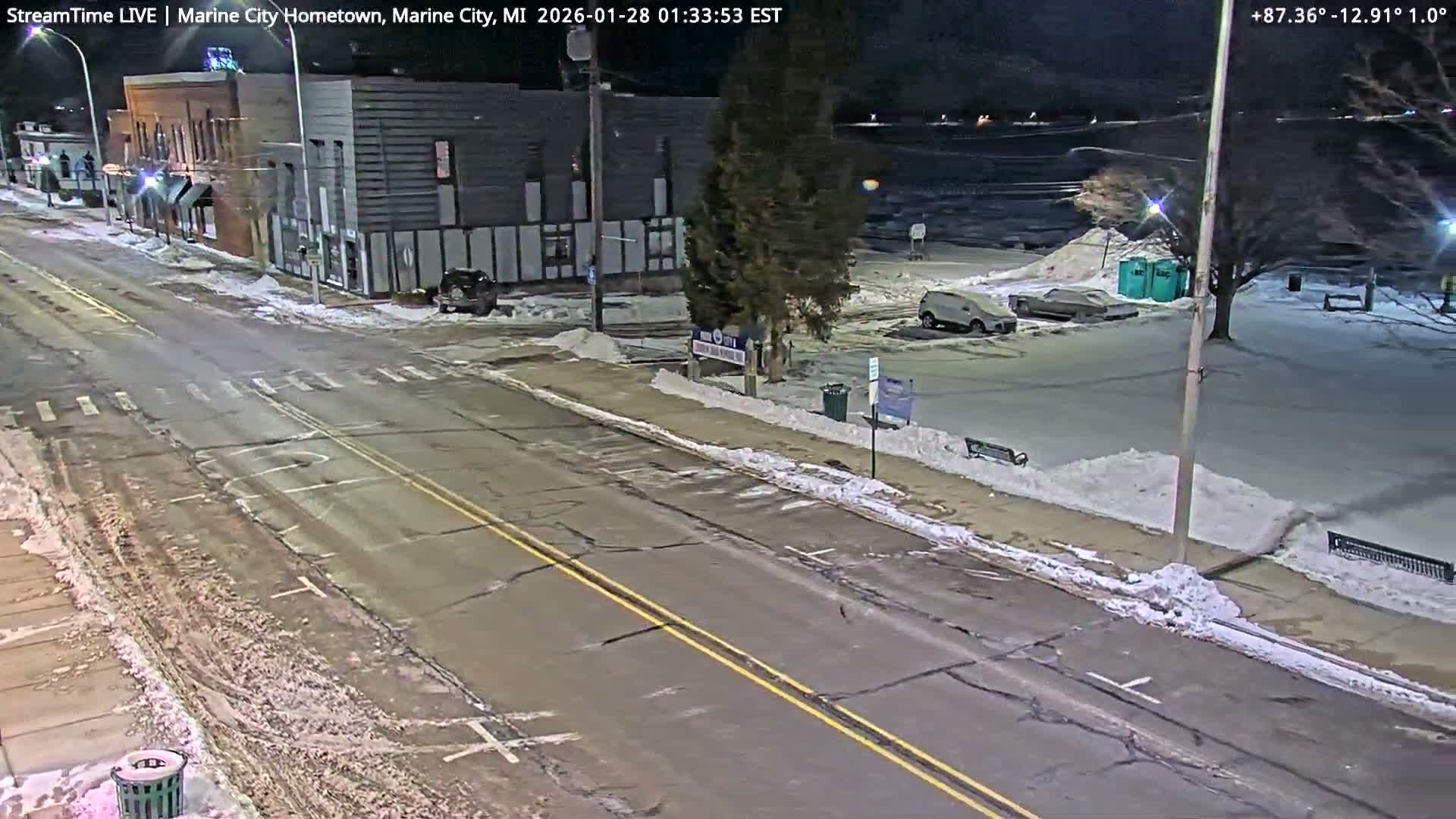 USA - Canada Border, Marine City Village & St Clair River Live Cam - Marine City, St. Clair, Michigan, USA