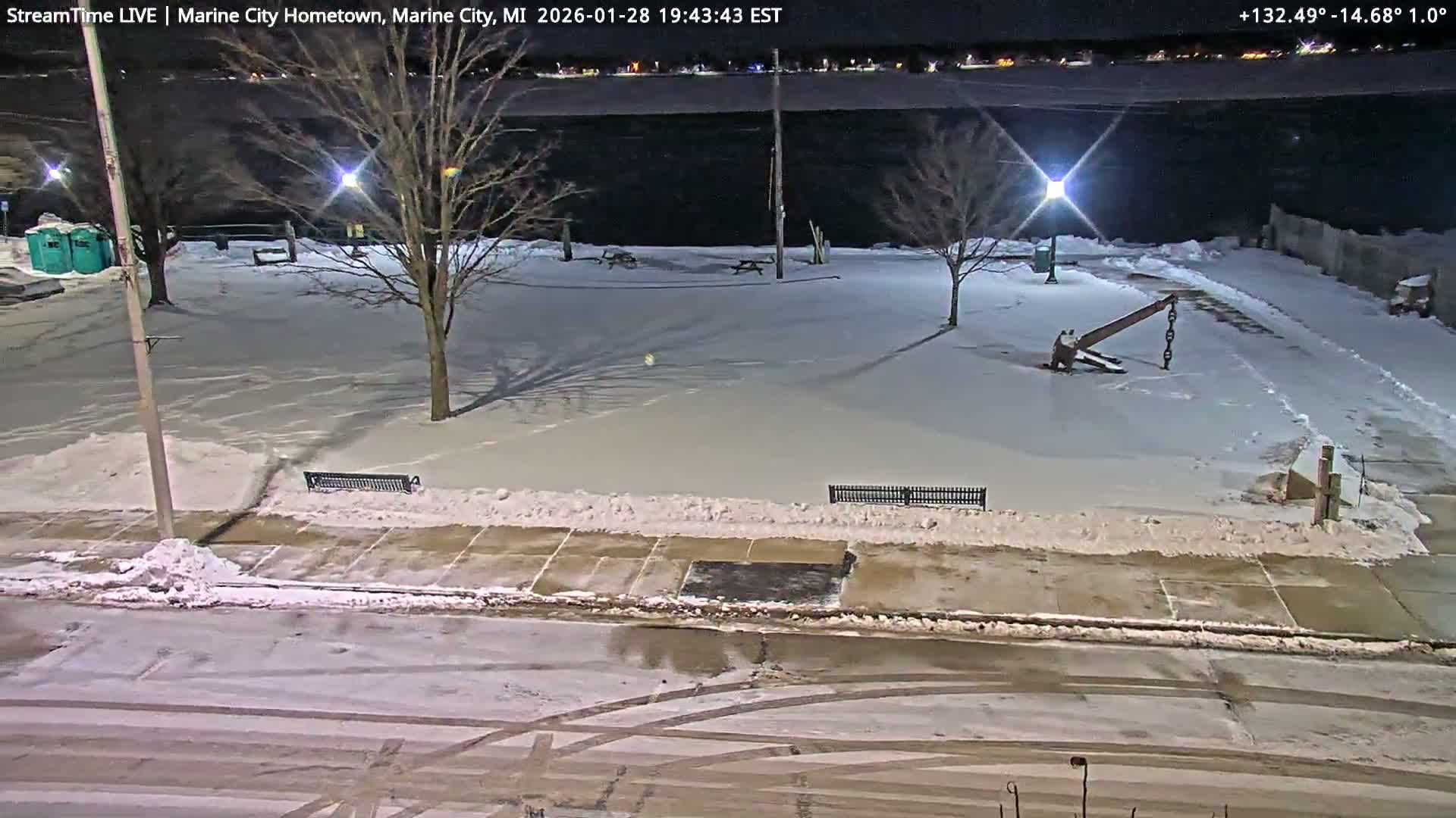 USA - Canada Border, Marine City Village & St Clair River Live Cam - Marine City, St. Clair, Michigan, USA