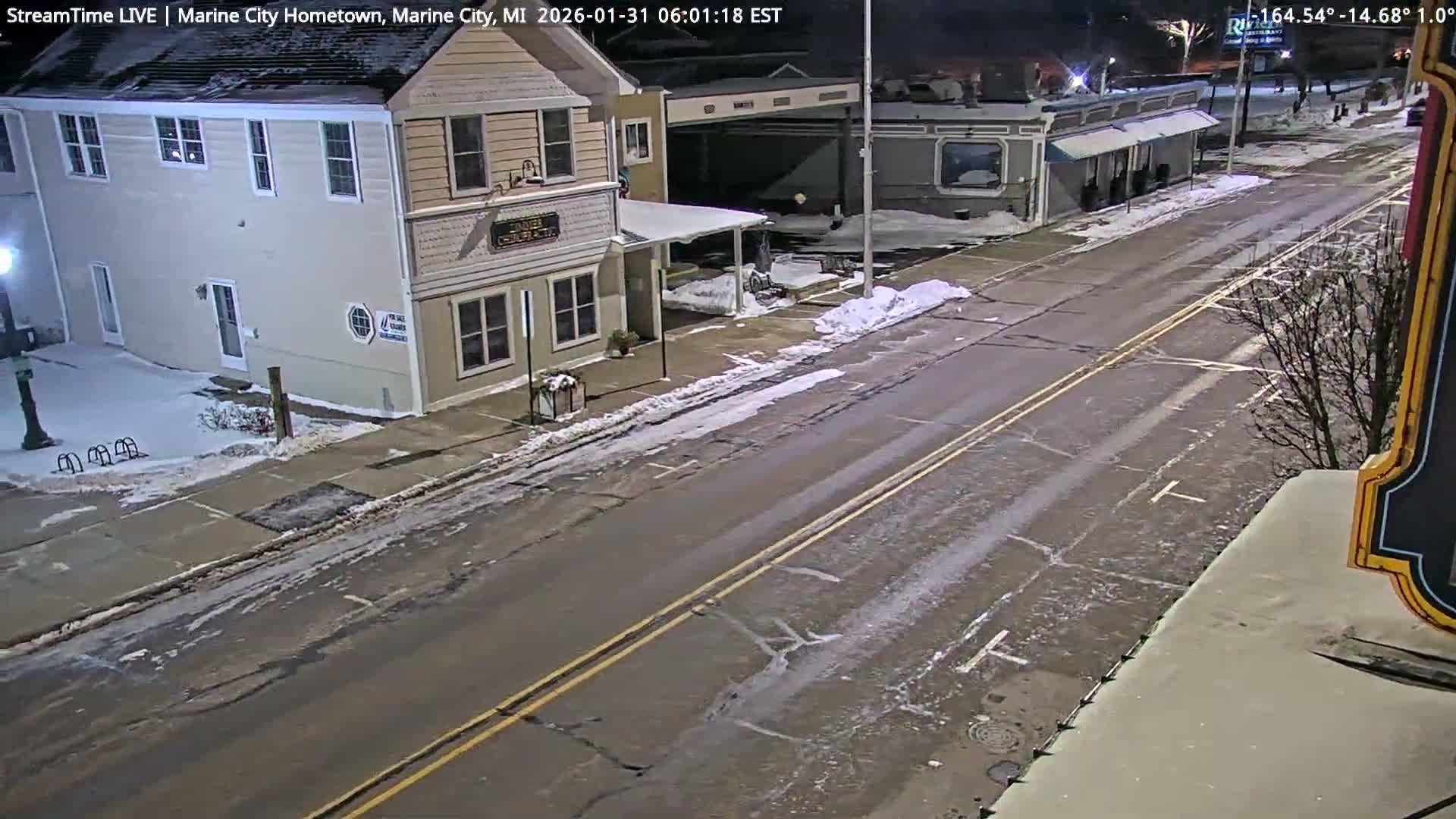 USA - Canada Border, Marine City Village & St Clair River Live Cam - Marine City, St. Clair, Michigan, USA