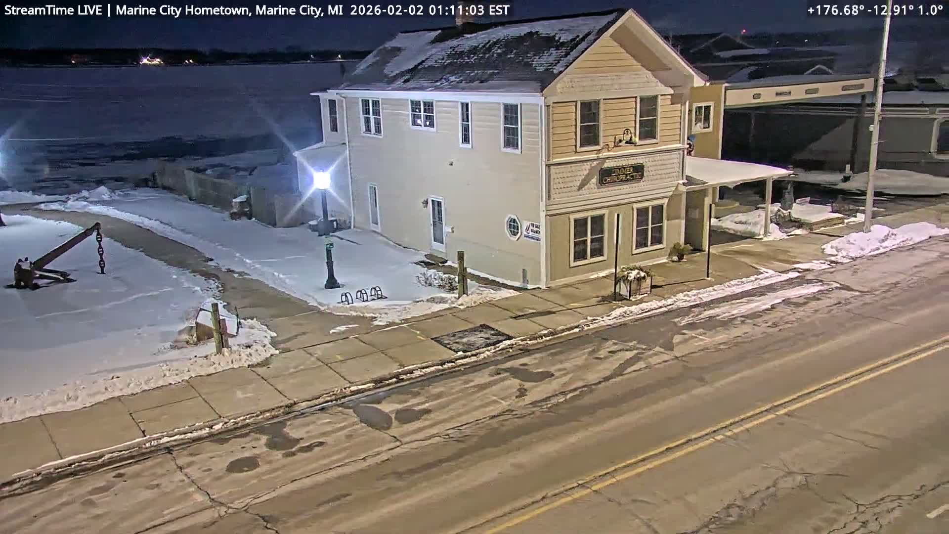 USA - Canada Border, Marine City Village & St Clair River Live Cam - Marine City, St. Clair, Michigan, USA