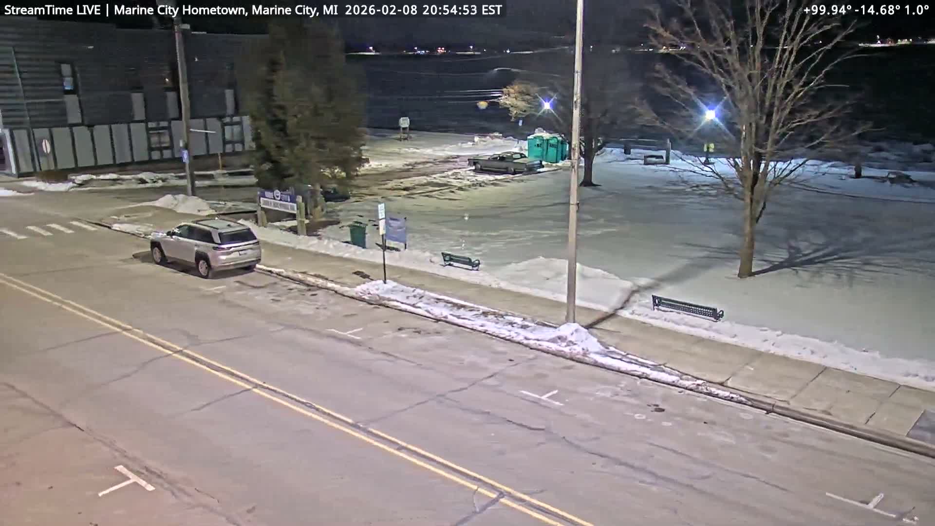 USA - Canada Border, Marine City Village & St Clair River Live Cam - Marine City, St. Clair, Michigan, USA