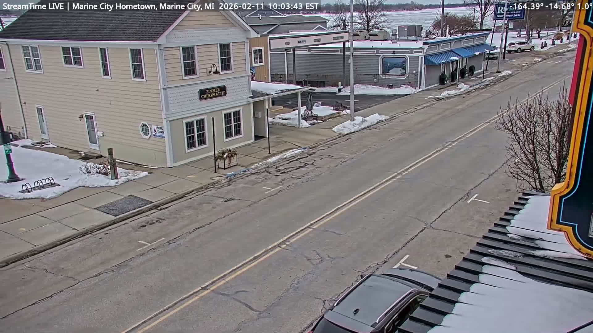 USA - Canada Border, Marine City Village & St Clair River Live Cam - Marine City, St. Clair, Michigan, USA