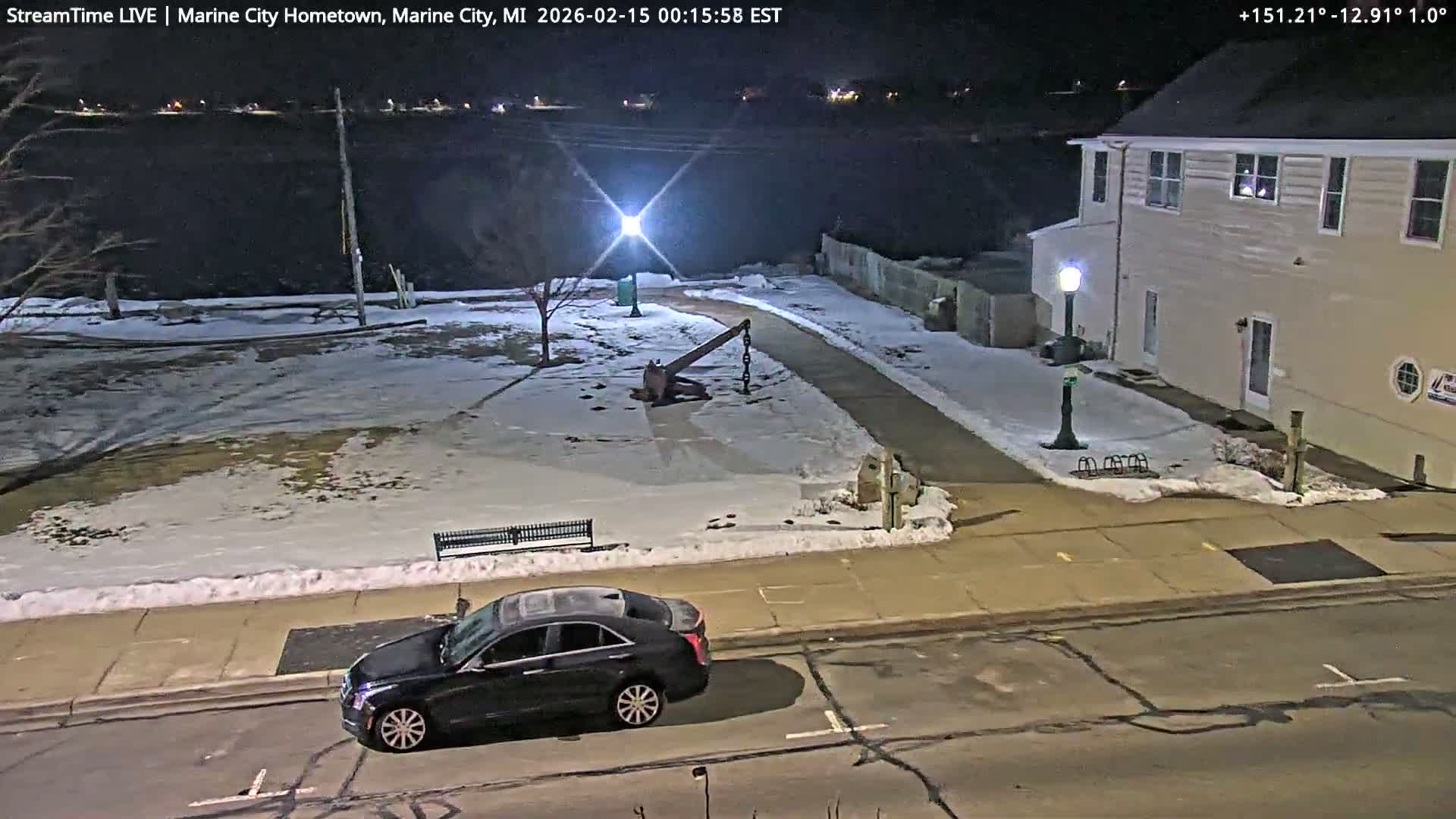 USA - Canada Border, Marine City Village & St Clair River Live Cam - Marine City, St. Clair, Michigan, USA