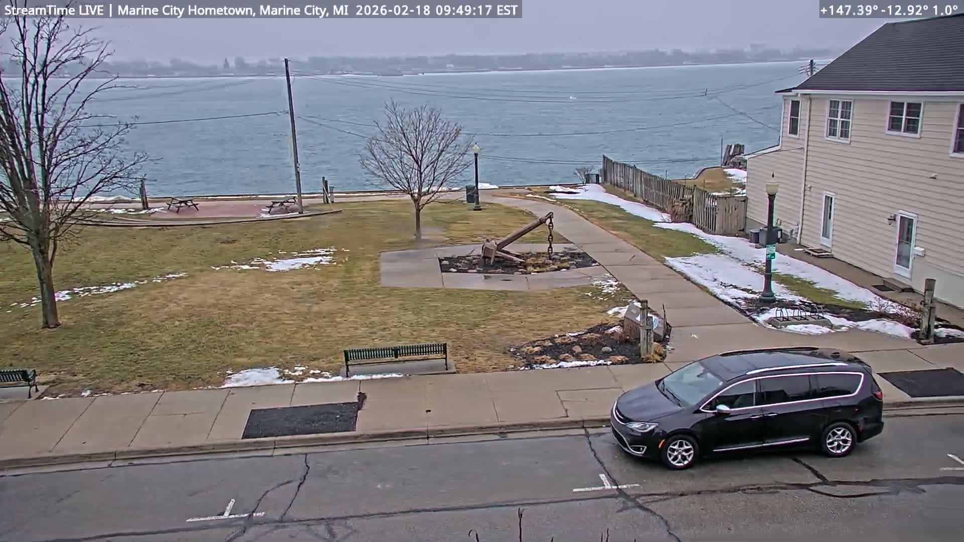 USA - Canada Border, Marine City Village & St Clair River Live Cam - Marine City, St. Clair, Michigan, USA