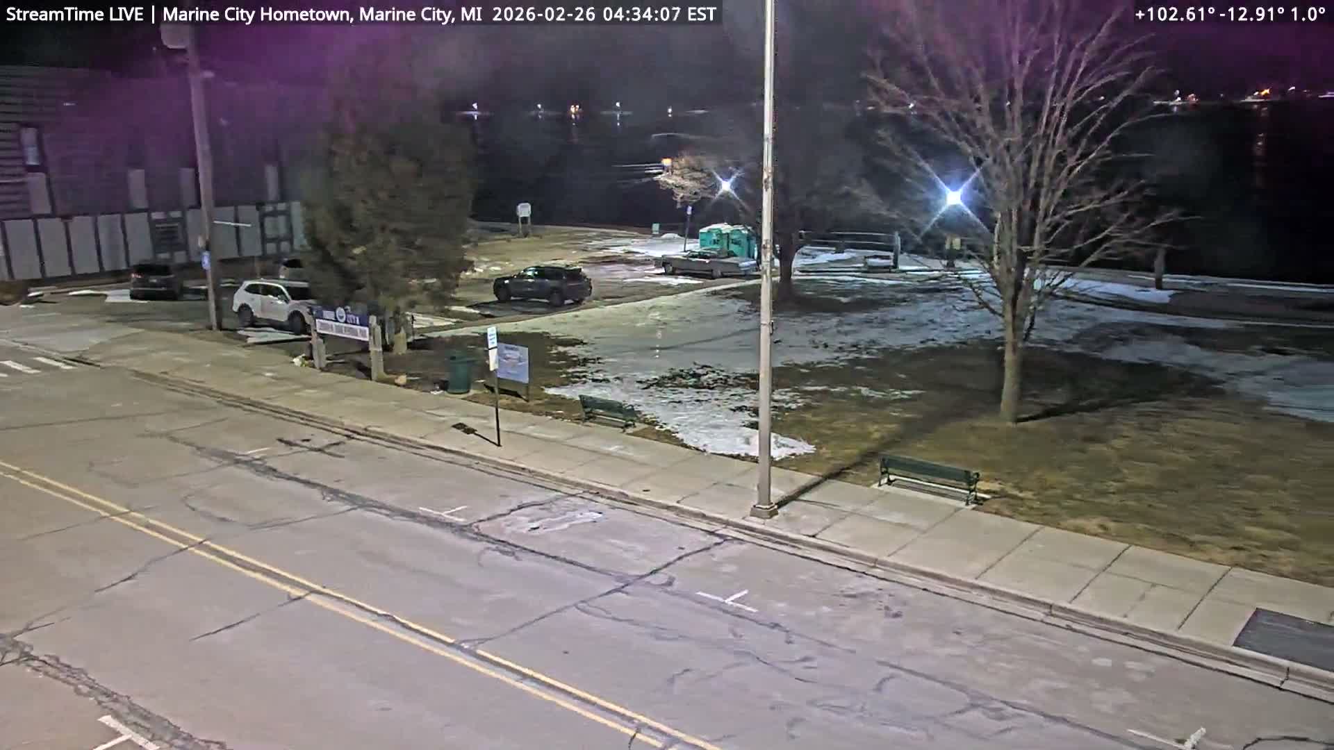 USA - Canada Border, Marine City Village & St Clair River Live Cam - Marine City, St. Clair, Michigan, USA