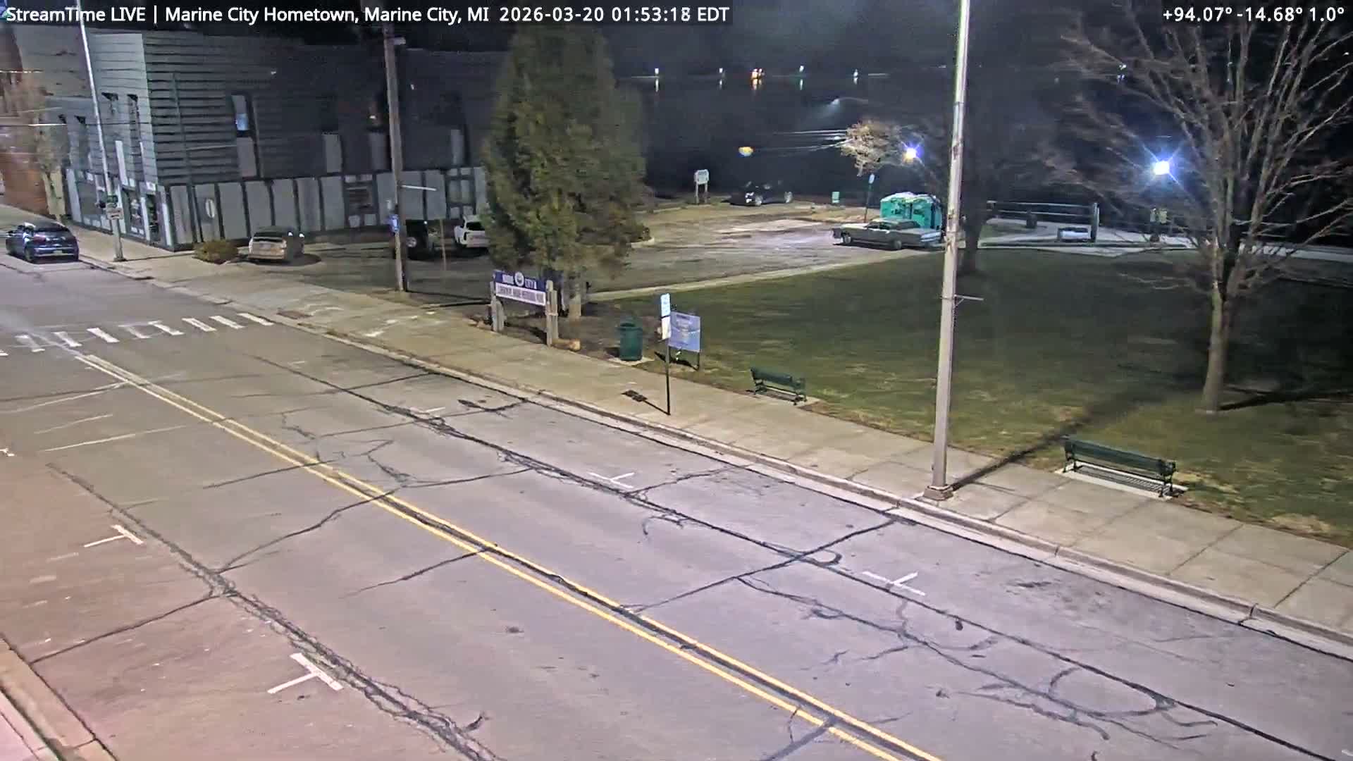 USA - Canada Border, Marine City Village & St Clair River Live Cam - Marine City, St. Clair, Michigan, USA