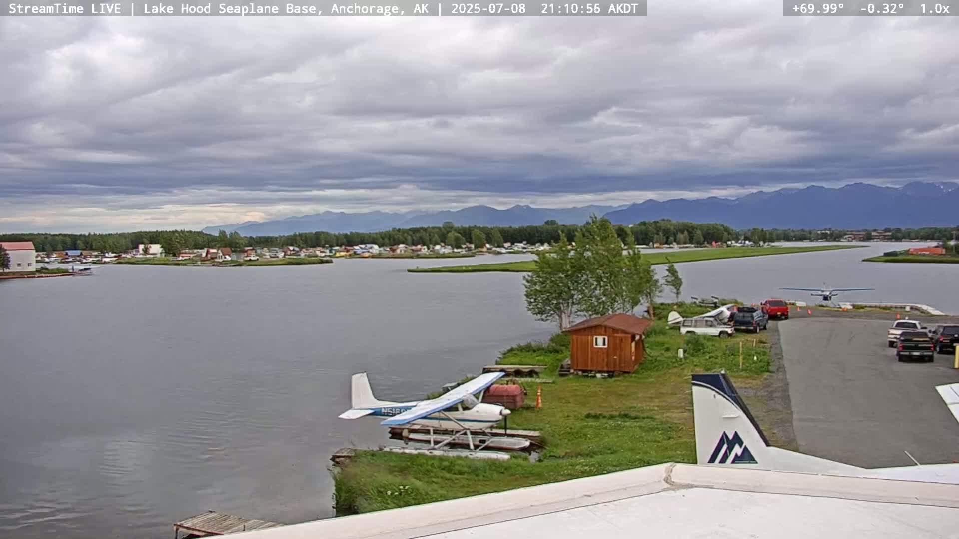 Anchorage, Lake Hood Seaplane Base / Ted Stevens International Airport Live Cam ANC / PANC - Turnagain, Anchorage, Alaska, USA