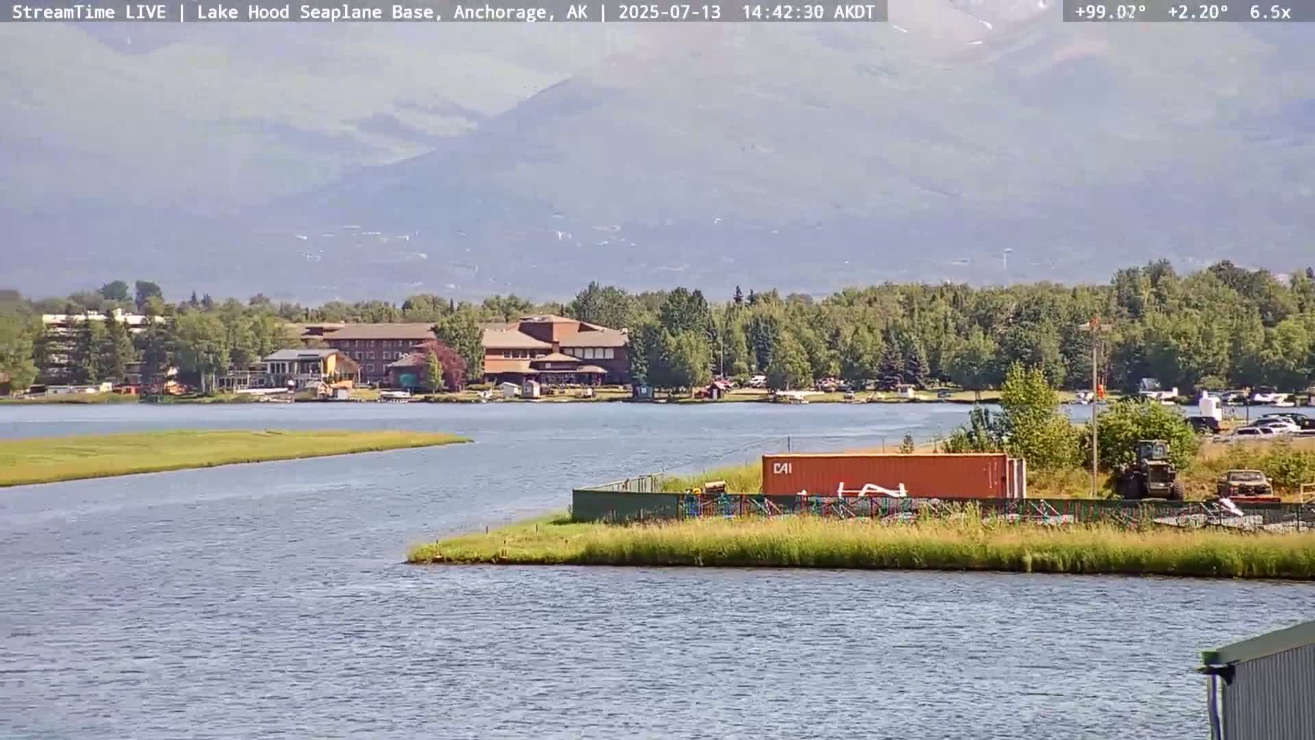 Anchorage, Lake Hood Seaplane Base / Ted Stevens International Airport Live Cam ANC / PANC - Turnagain, Anchorage, Alaska, USA