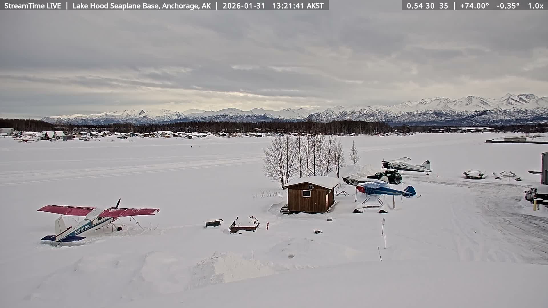 Anchorage, Lake Hood Seaplane Base / Ted Stevens International Airport Live Cam ANC / PANC - Turnagain, Anchorage, Alaska, USA