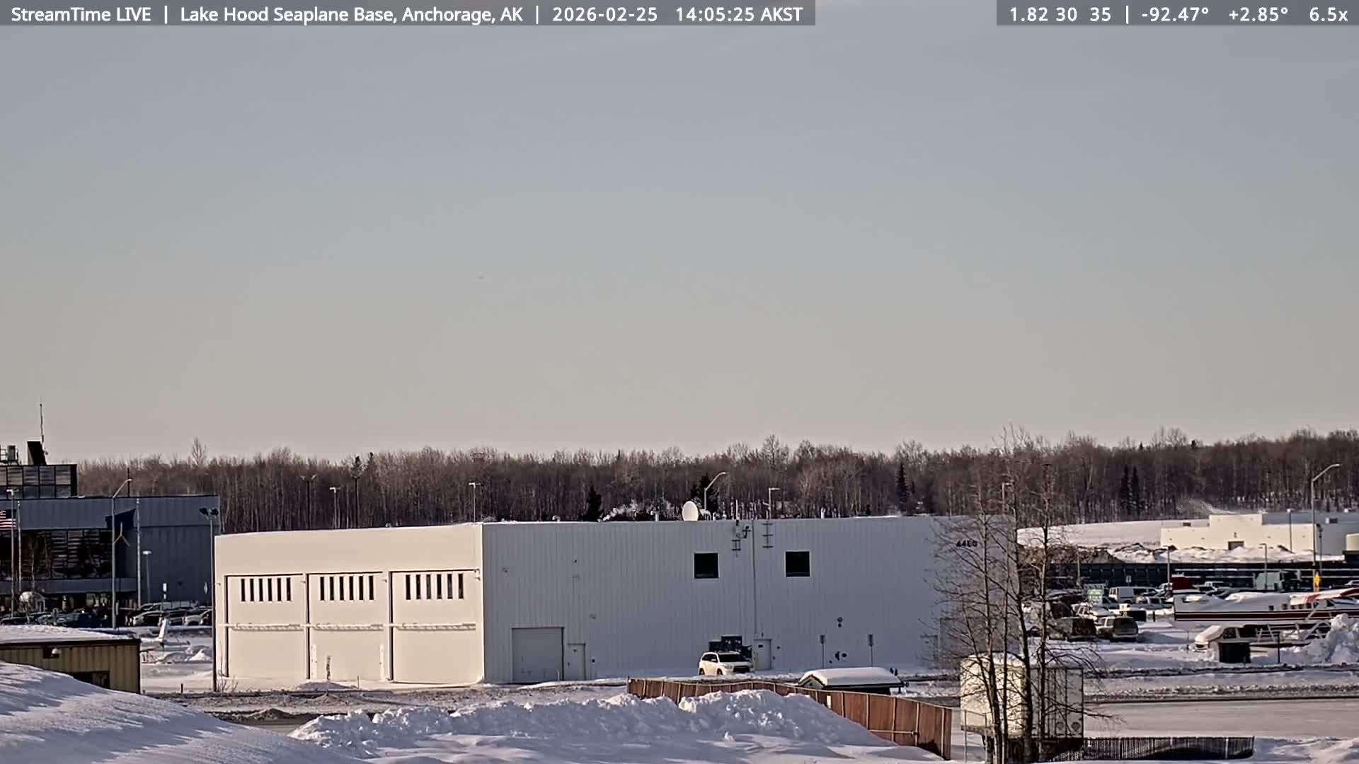 Anchorage, Lake Hood Seaplane Base / Ted Stevens International Airport Live Cam ANC / PANC - Turnagain, Anchorage, Alaska, USA