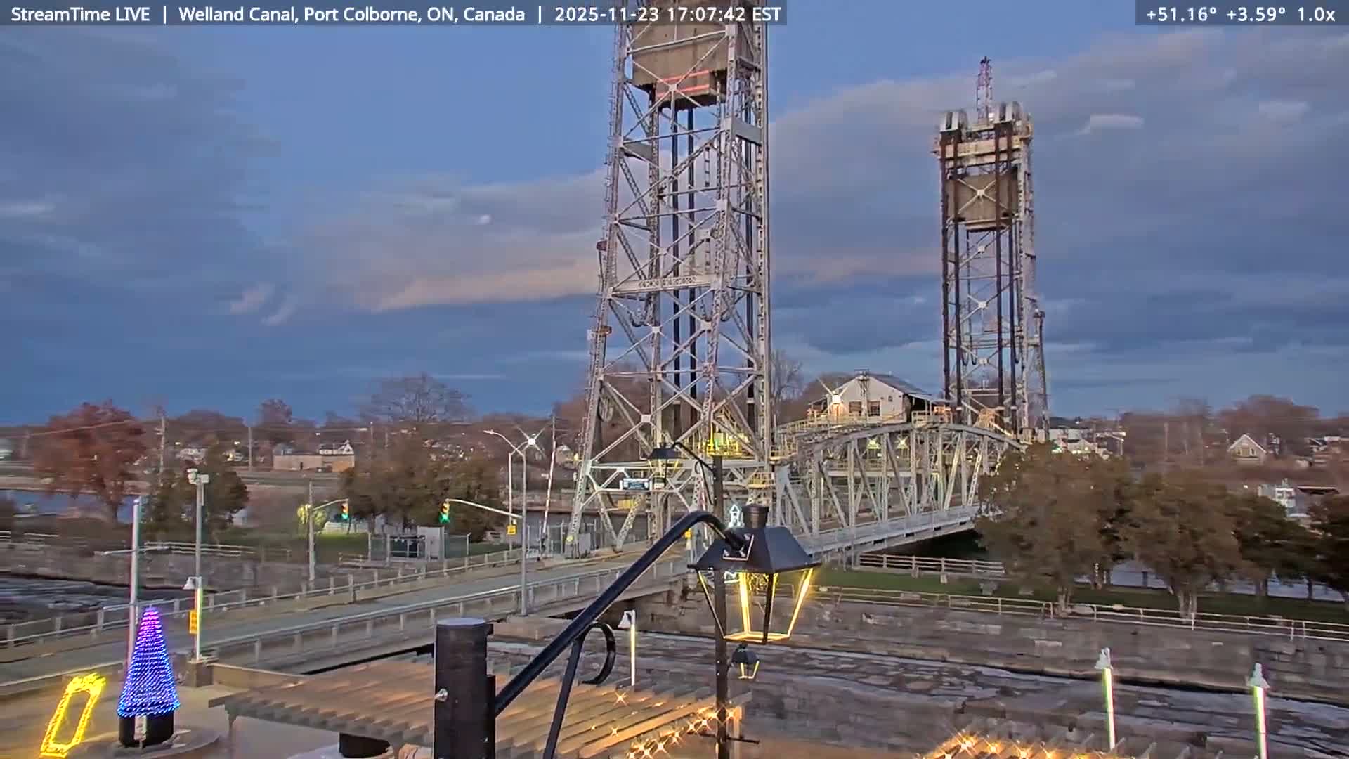 Port Colborne City, Welland Canal & Bridge 21 Live Cam - Port Colborne, Niagara, Ontario, Canada