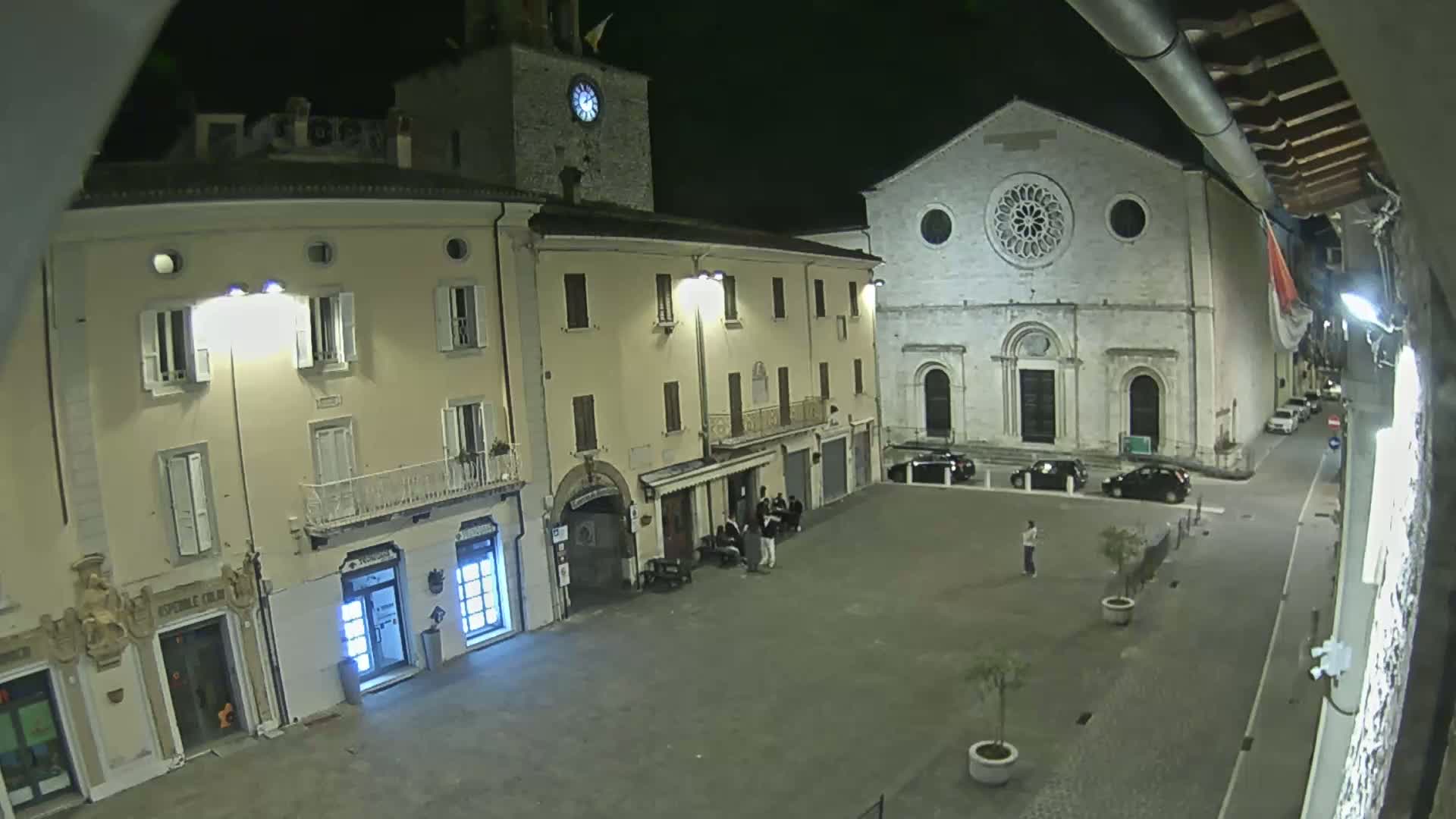 Gualdo Tadino Piazza Martiri della Libertà Square Live Cam - Perugia, Umbria, Italy