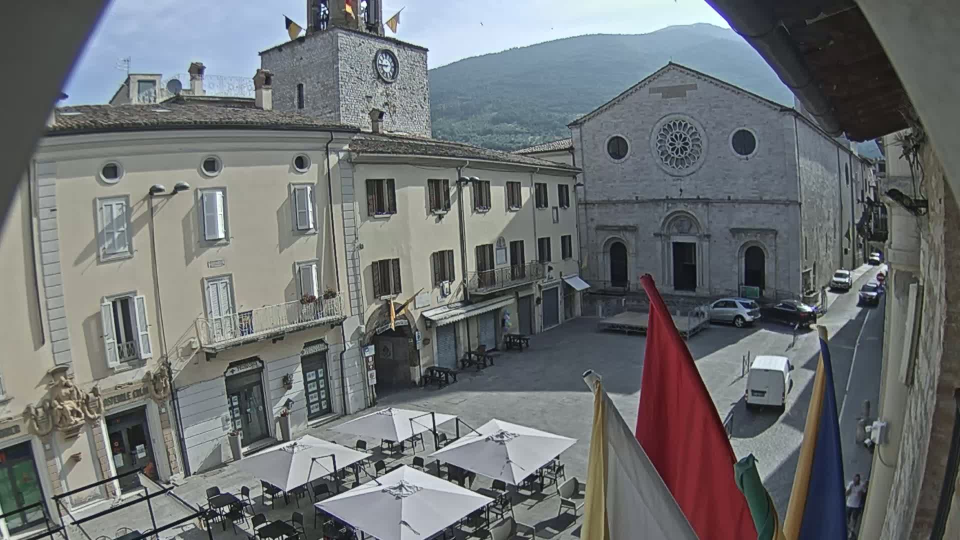 Gualdo Tadino Piazza Martiri della Libertà Square Live Cam - Perugia, Umbria, Italy