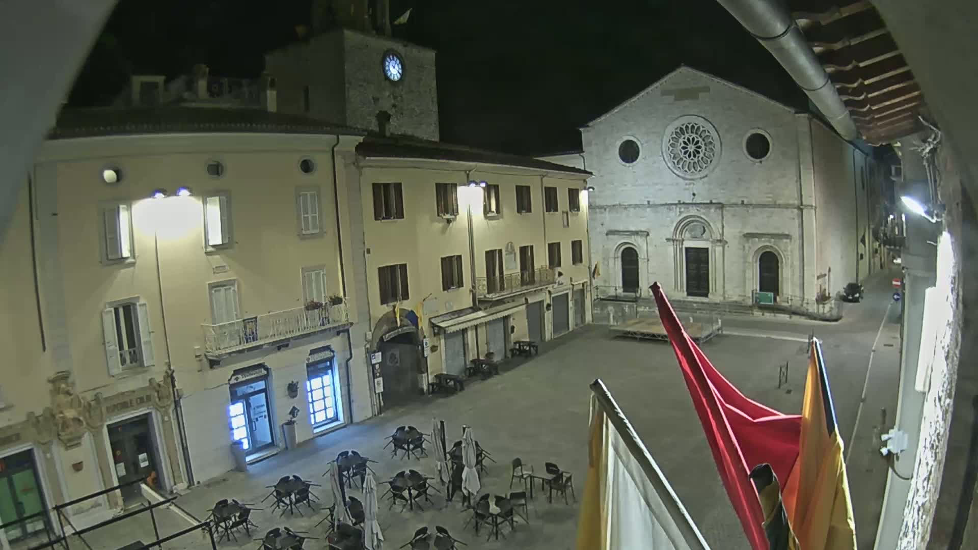 Gualdo Tadino Piazza Martiri della Libertà Square Live Cam - Perugia, Umbria, Italy