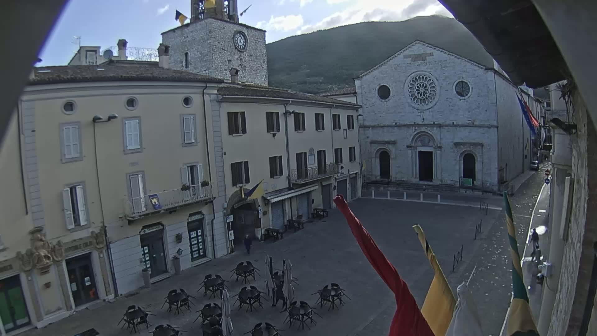 Gualdo Tadino Piazza Martiri della Libertà Square Live Cam - Perugia, Umbria, Italy