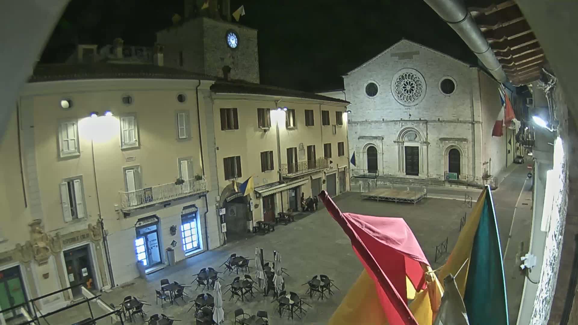 Gualdo Tadino Piazza Martiri della Libertà Square Live Cam - Perugia, Umbria, Italy