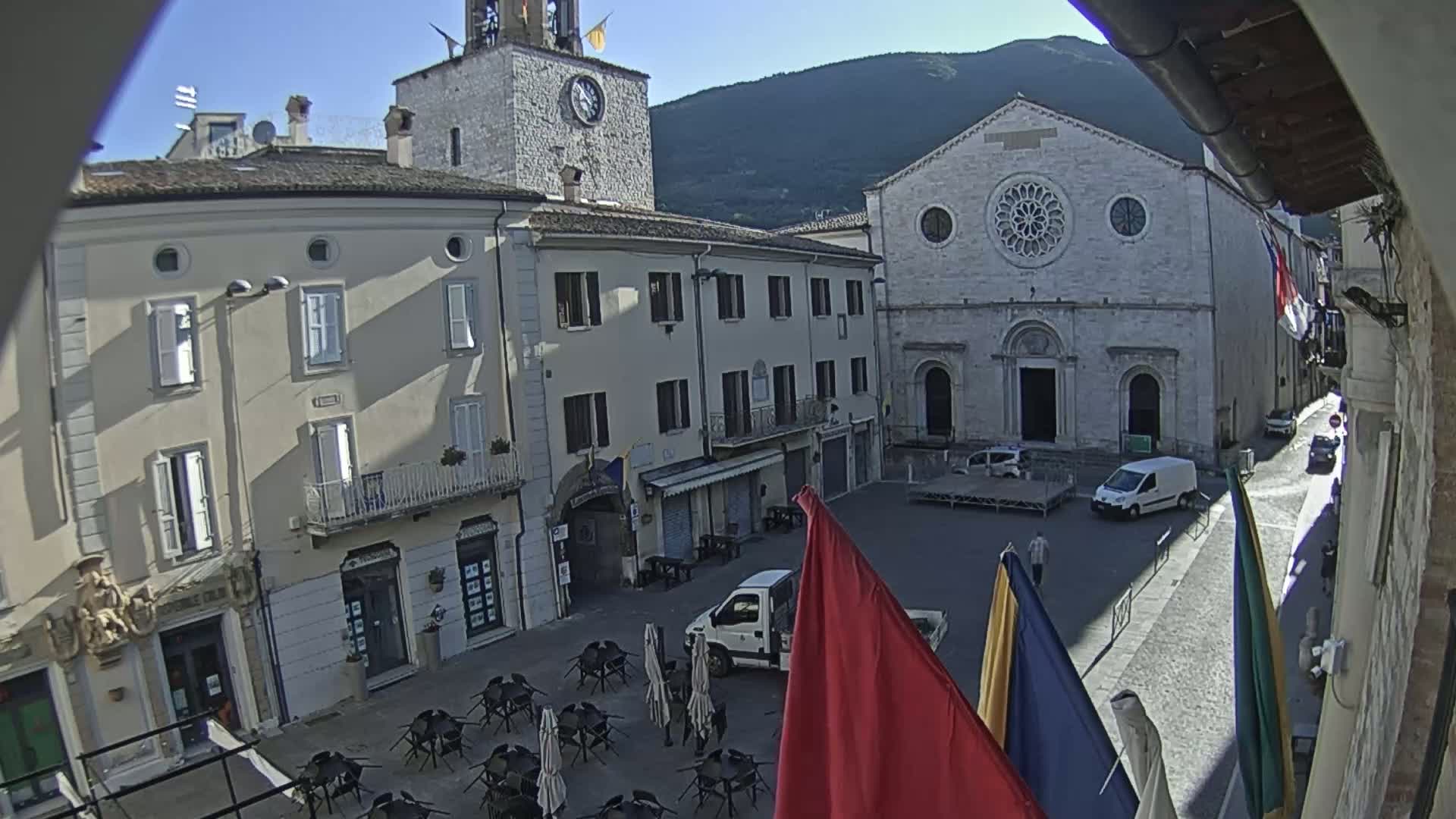 Gualdo Tadino Piazza Martiri della Libertà Square Live Cam - Perugia, Umbria, Italy