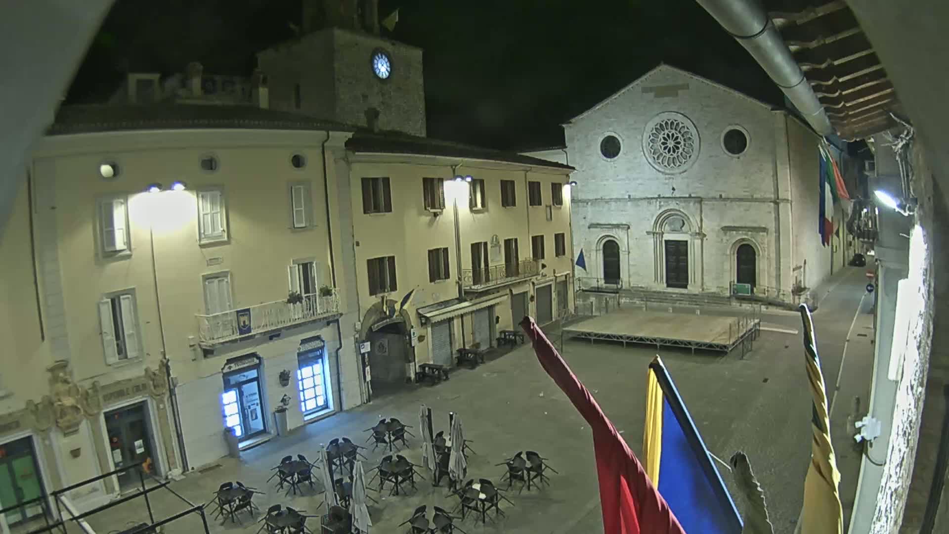Gualdo Tadino Piazza Martiri della Libertà Square Live Cam - Perugia, Umbria, Italy