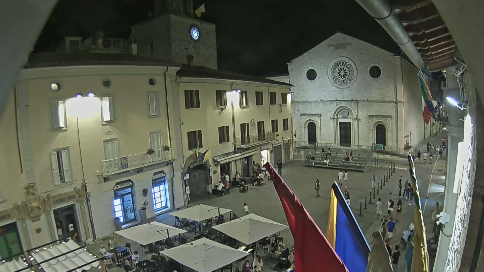 Gualdo Tadino Piazza Martiri della Libertà Square Live Cam - Perugia, Umbria, Italy