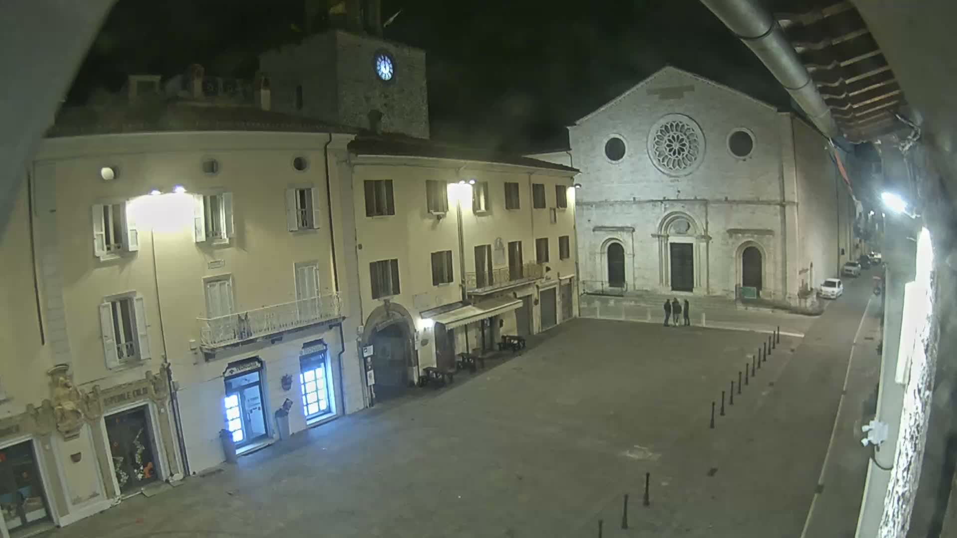 Gualdo Tadino Piazza Martiri della Libertà Square Live Cam - Perugia, Umbria, Italy