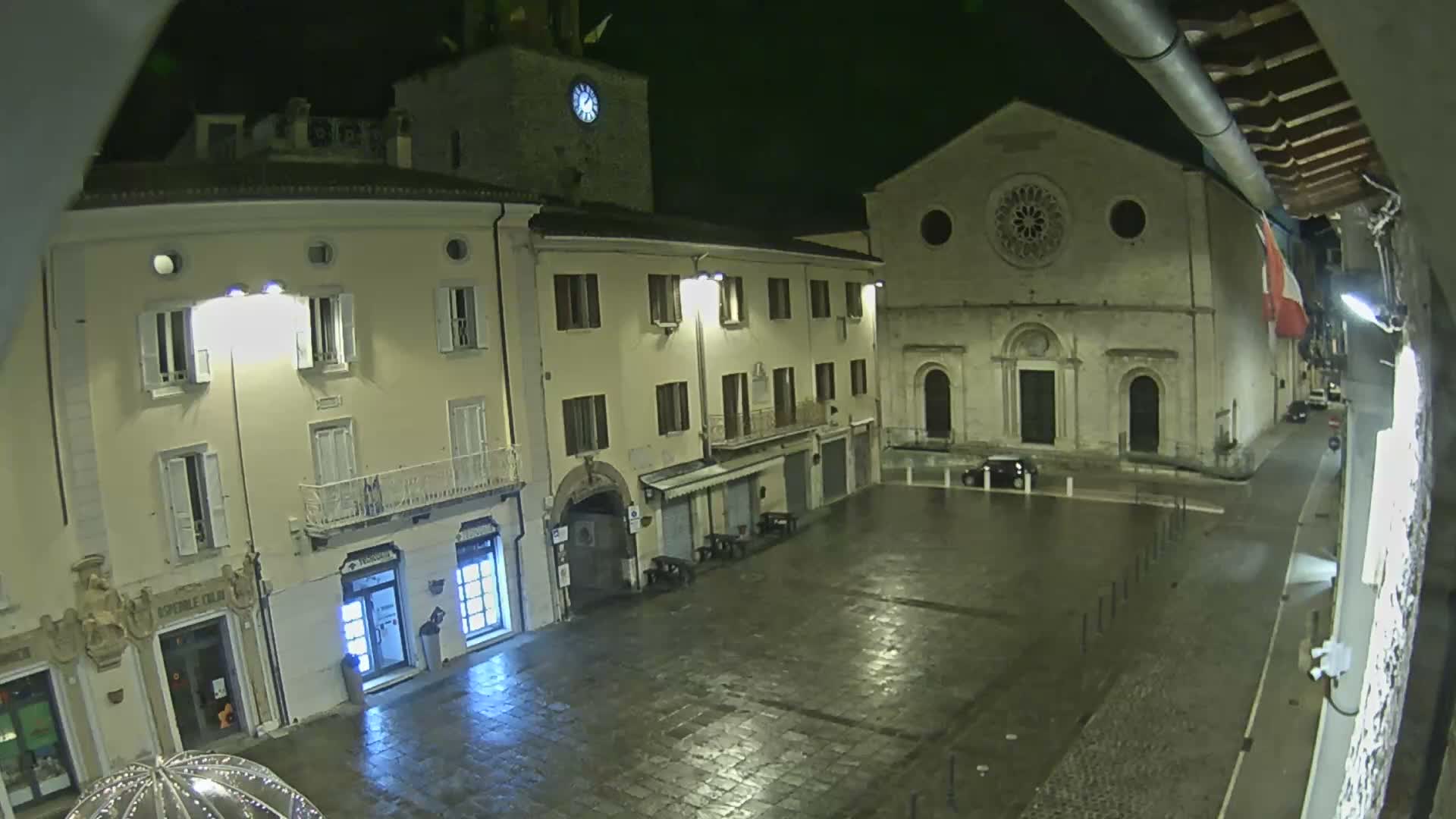 Gualdo Tadino Piazza Martiri della Libertà Square Live Cam - Perugia, Umbria, Italy